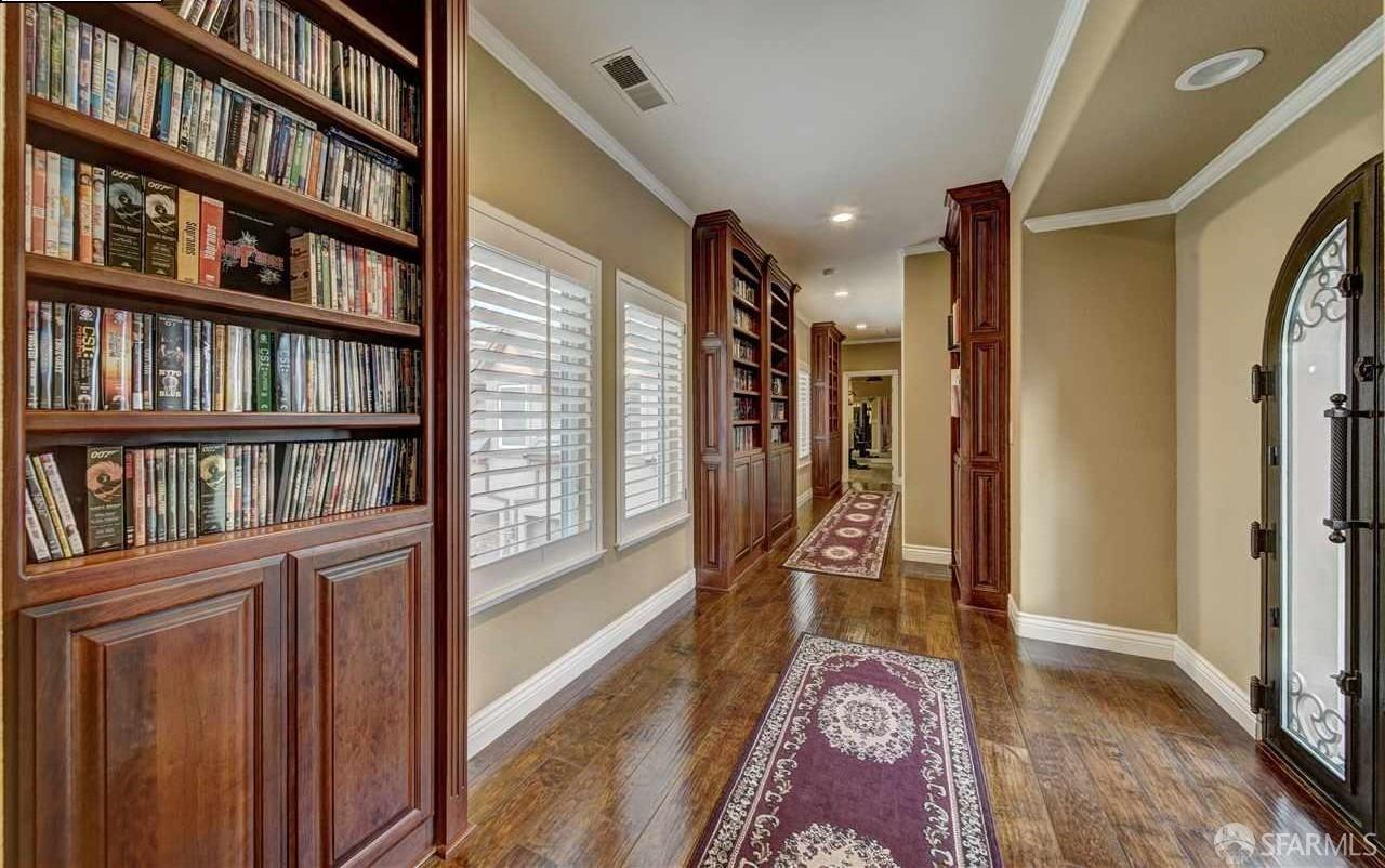 Detail Gallery Image 11 of 41 For 2200 Sunset Pt #2210,  Discovery Bay,  CA 94505 - 9 Beds | 7/2 Baths