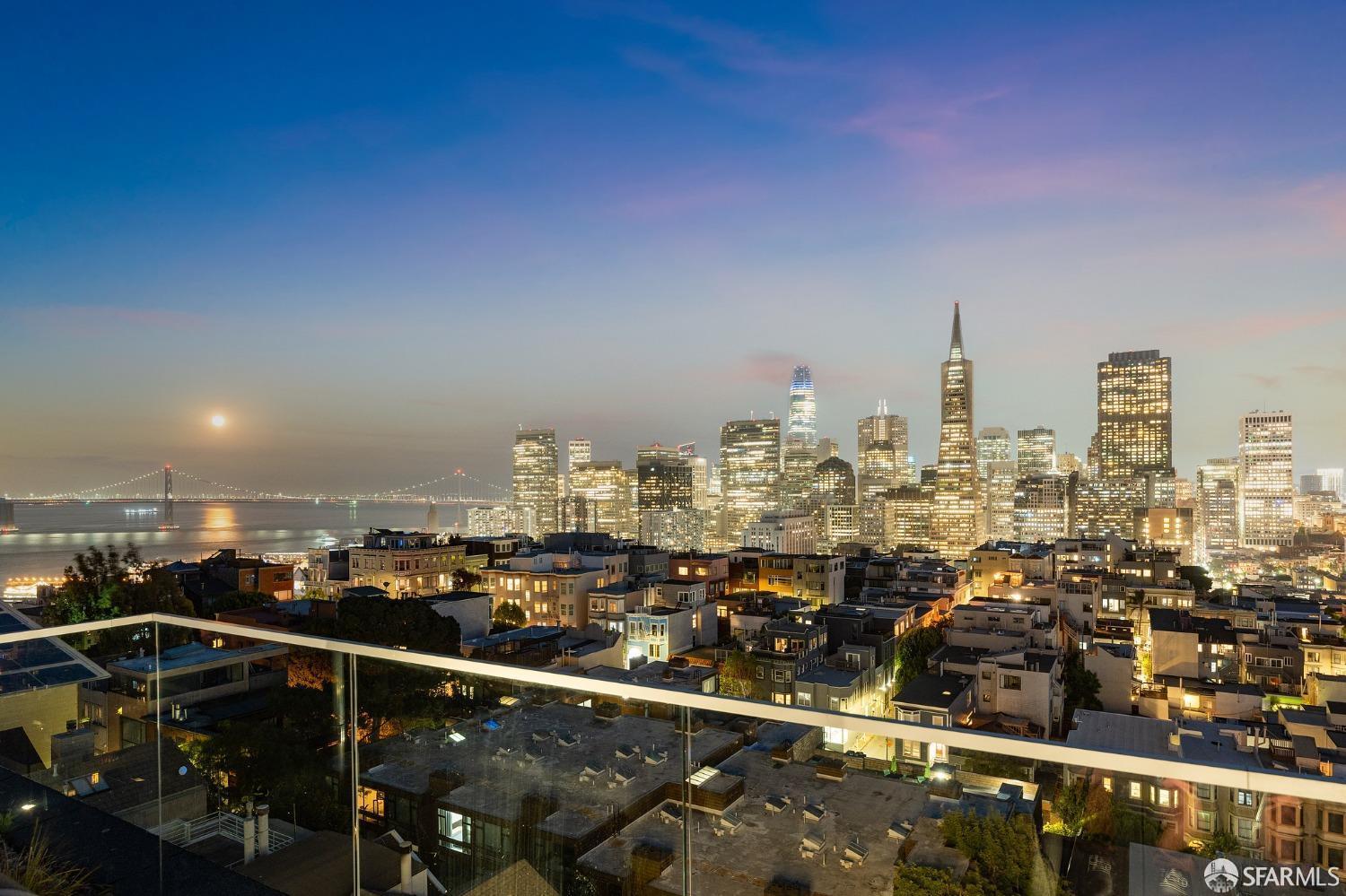 Detail Gallery Image 7 of 46 For 115 Telegraph Hill Blvd, San Francisco,  CA 94116 - 3 Beds | 3/2 Baths