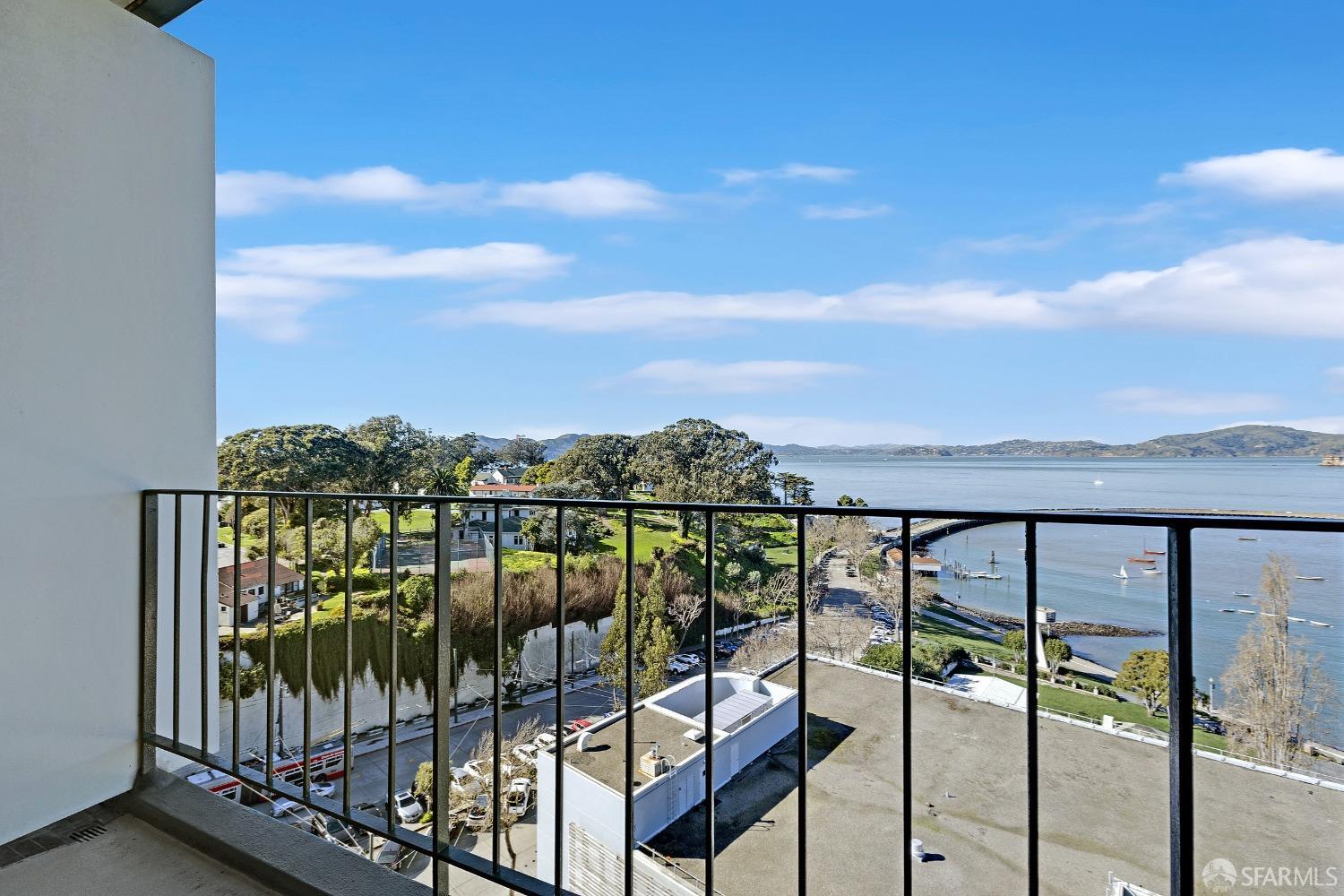 Photo #4: 425073938 Listing 