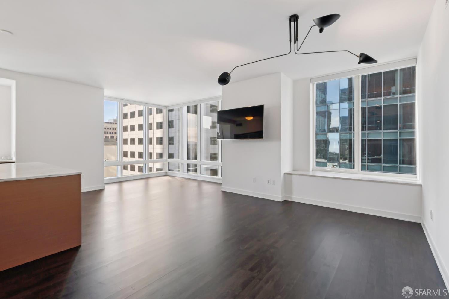301 Mission Street # 30A