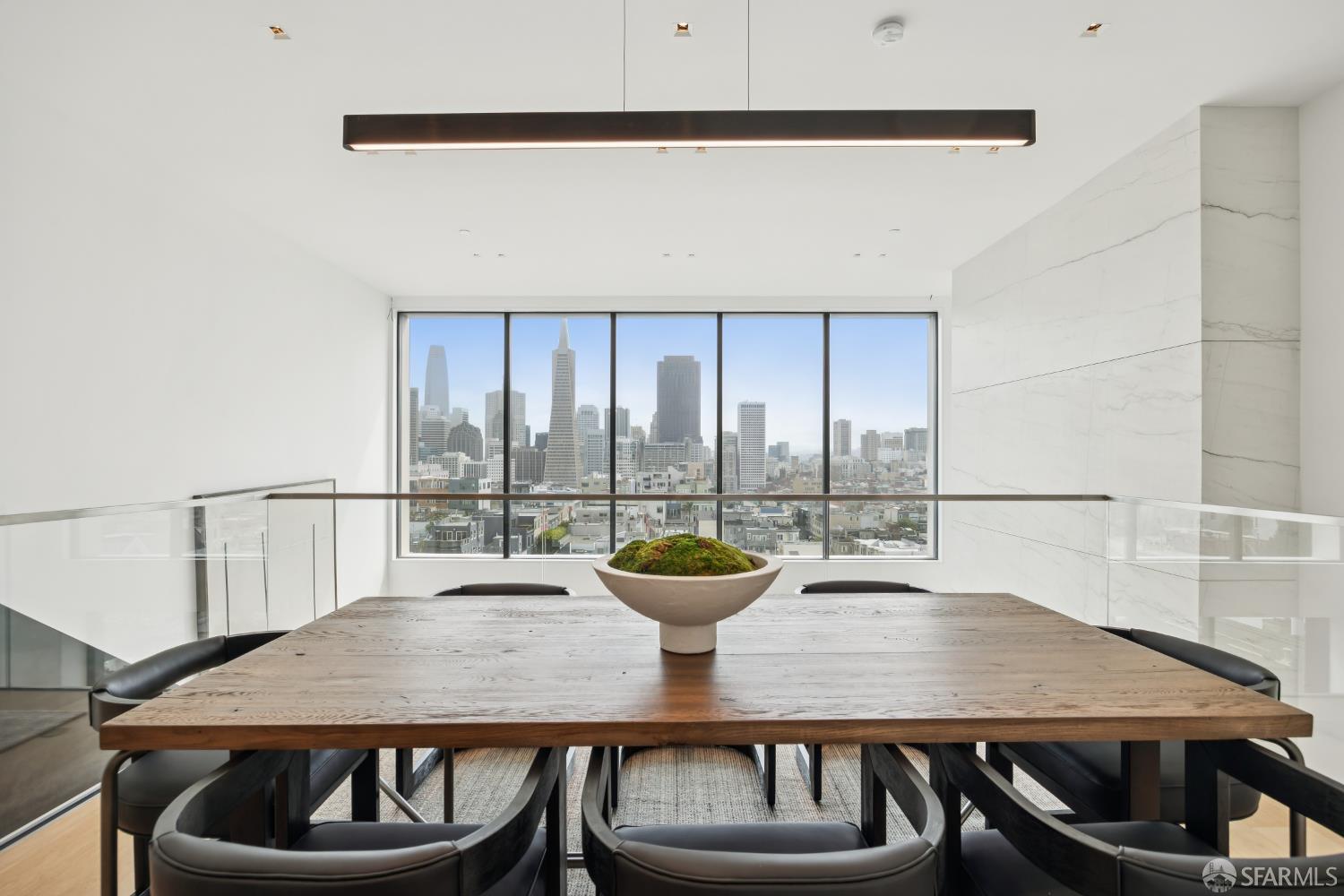 Detail Gallery Image 19 of 46 For 115 Telegraph Hill Blvd, San Francisco,  CA 94116 - 3 Beds | 3/2 Baths