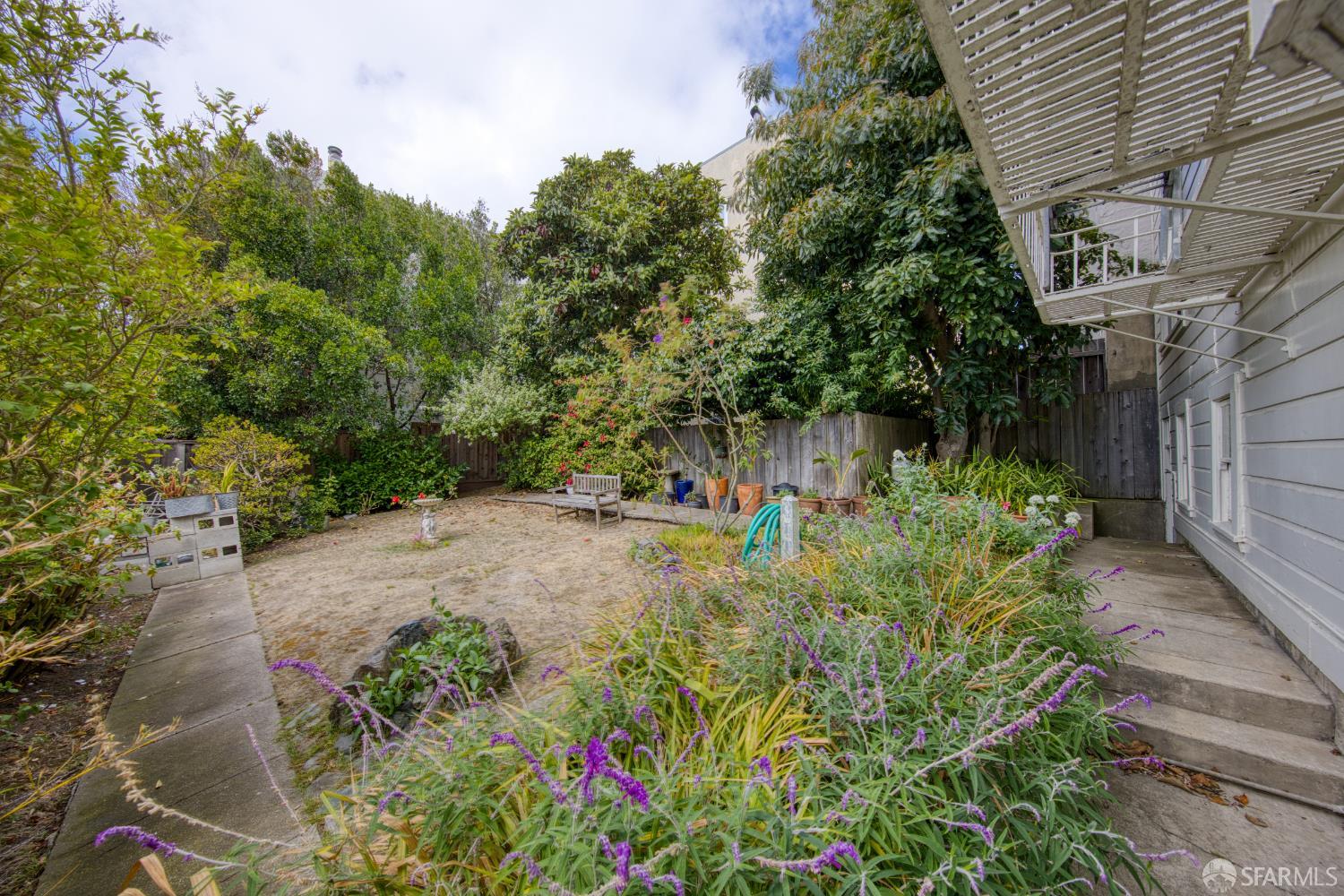 Detail Gallery Image 5 of 10 For 2145 Larkin St, San Francisco,  CA 94109 - – Beds | – Baths