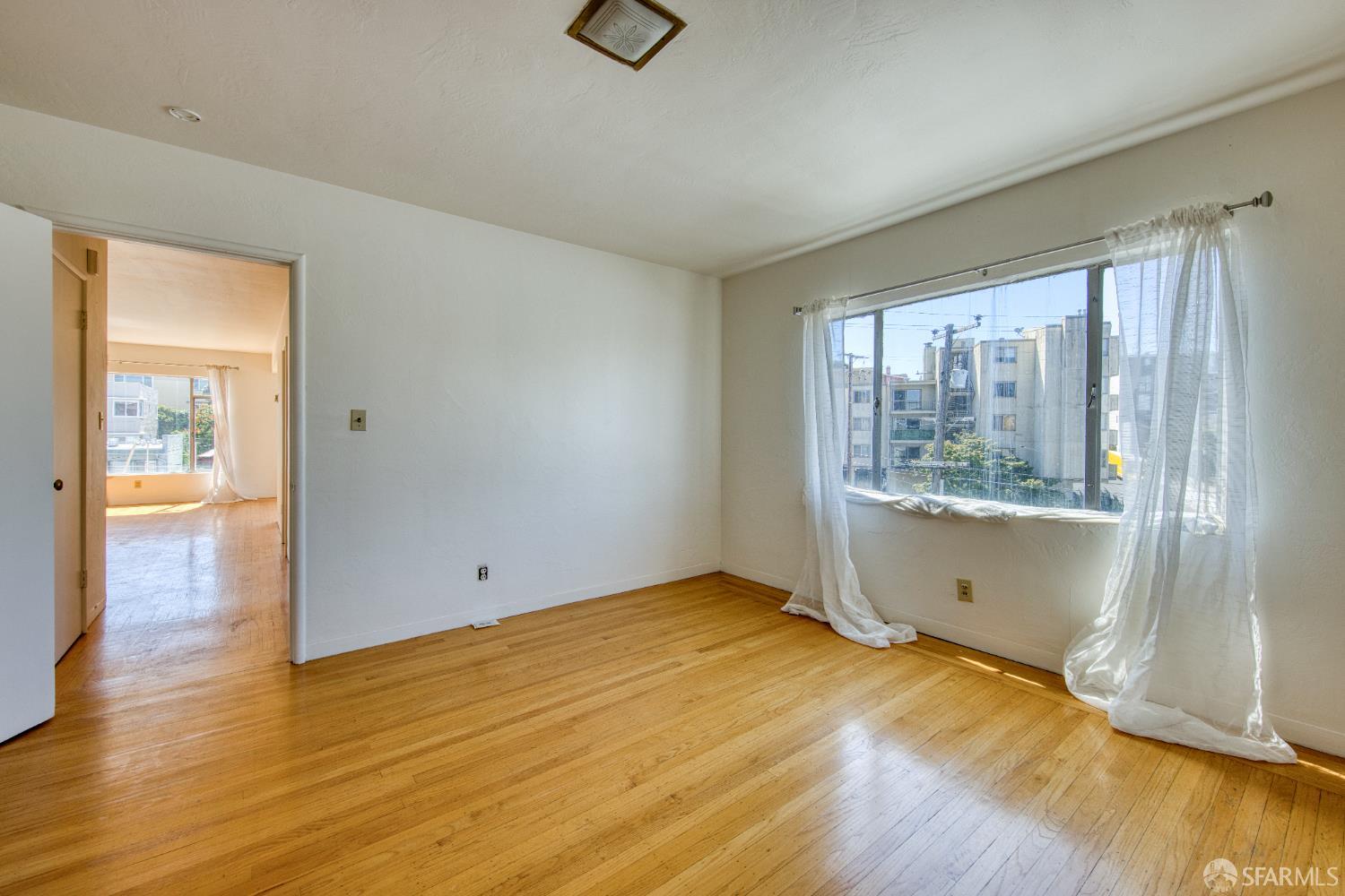Detail Gallery Image 25 of 31 For 410 Merritt Ave, Oakland,  CA 94610 - – Beds | – Baths