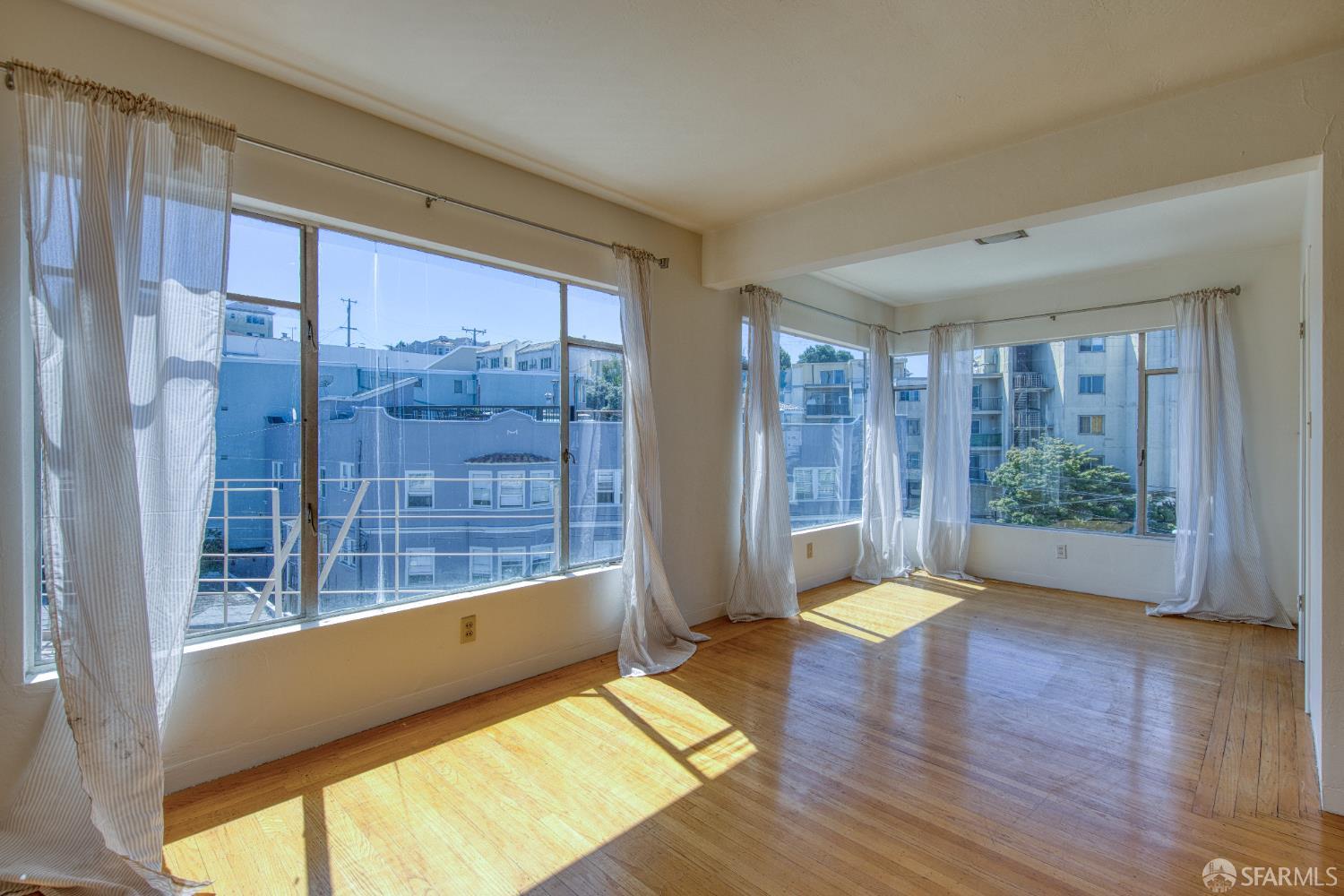 Detail Gallery Image 22 of 31 For 410 Merritt Ave, Oakland,  CA 94610 - – Beds | – Baths
