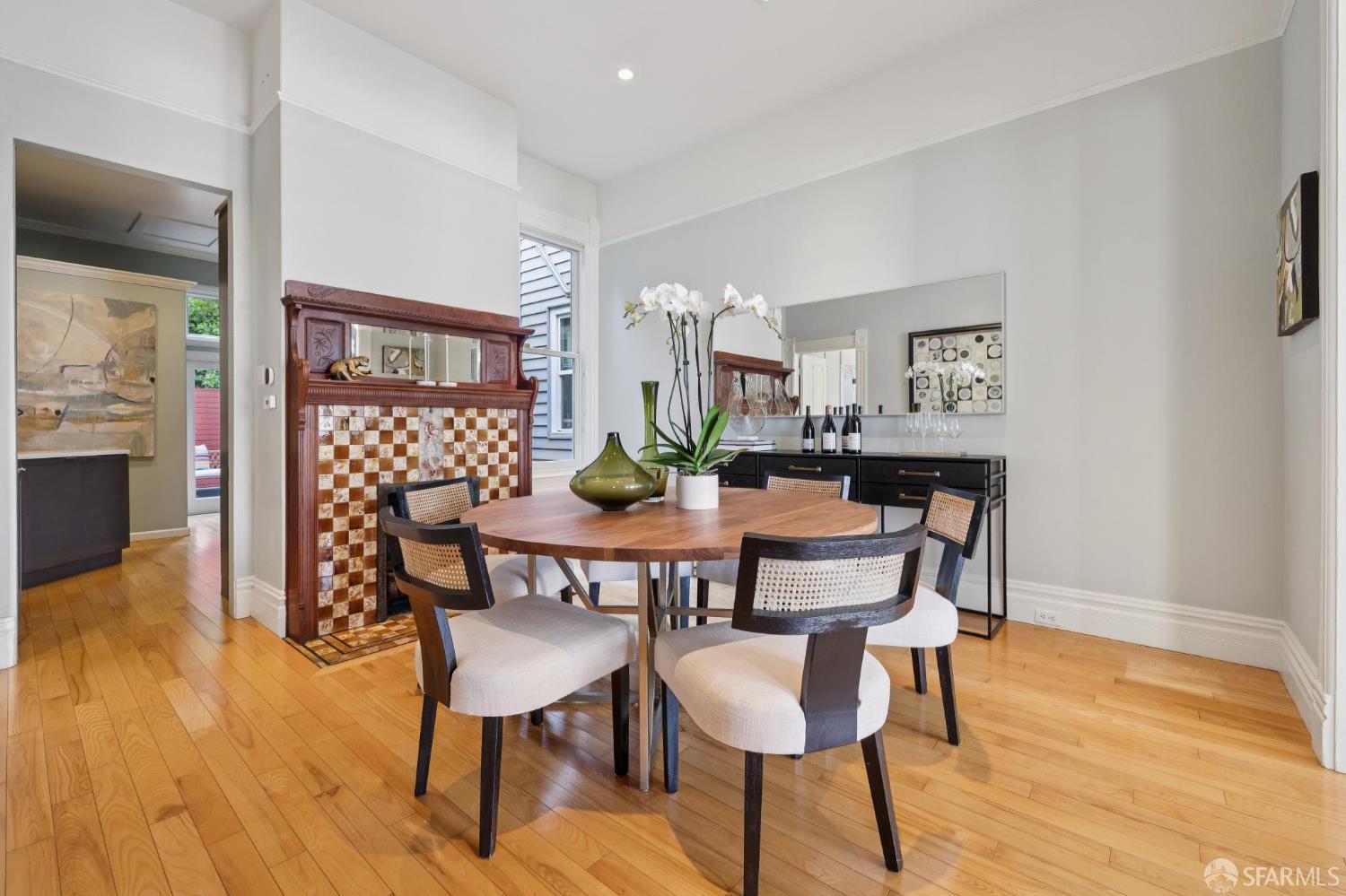 Detail Gallery Image 21 of 76 For 4421 19th St, San Francisco,  CA 94114 - 2 Beds | 2 Baths