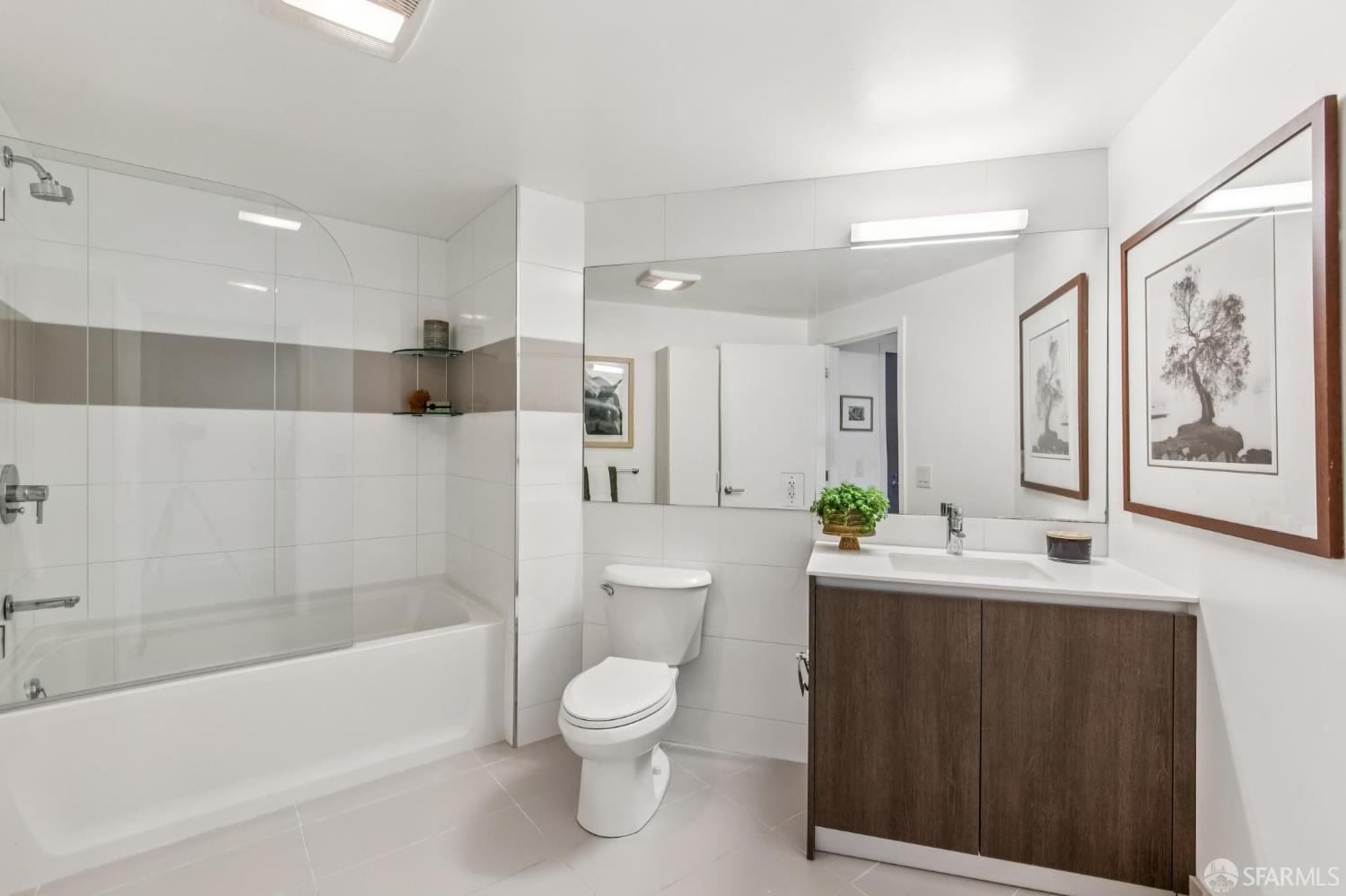 Photo #17: 425073571 Listing: Photo #17