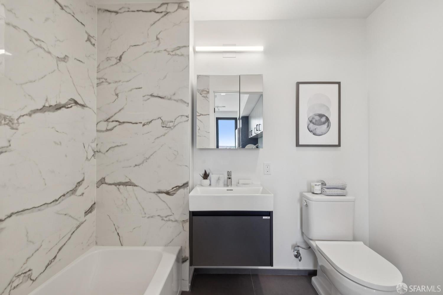 Photo #17: 425070794 Listing: Photo #17