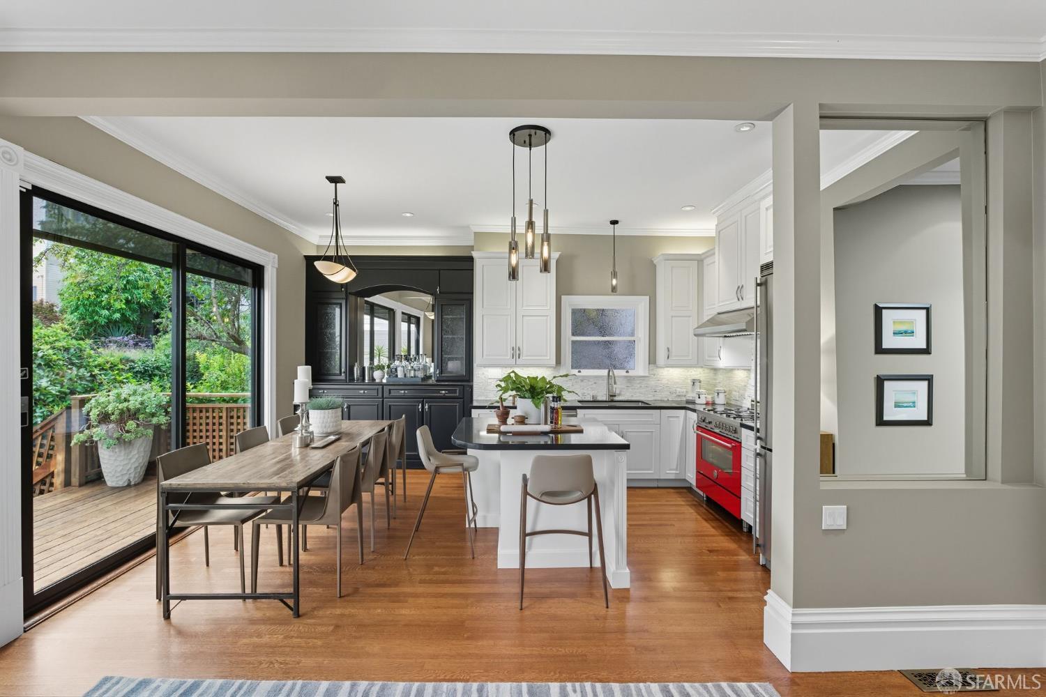 Detail Gallery Image 33 of 85 For 3571 21st St, San Francisco,  CA 94114 - 3 Beds | 2/1 Baths