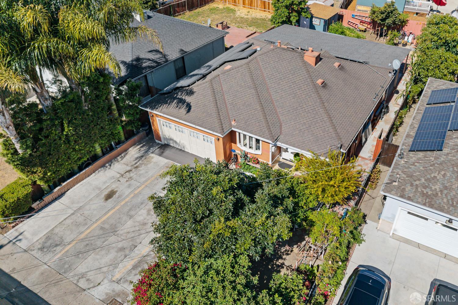 Detail Gallery Image 3 of 20 For 279 Verbena Dr, East Palo Alto,  CA 94303 - 3 Beds | 1 Baths