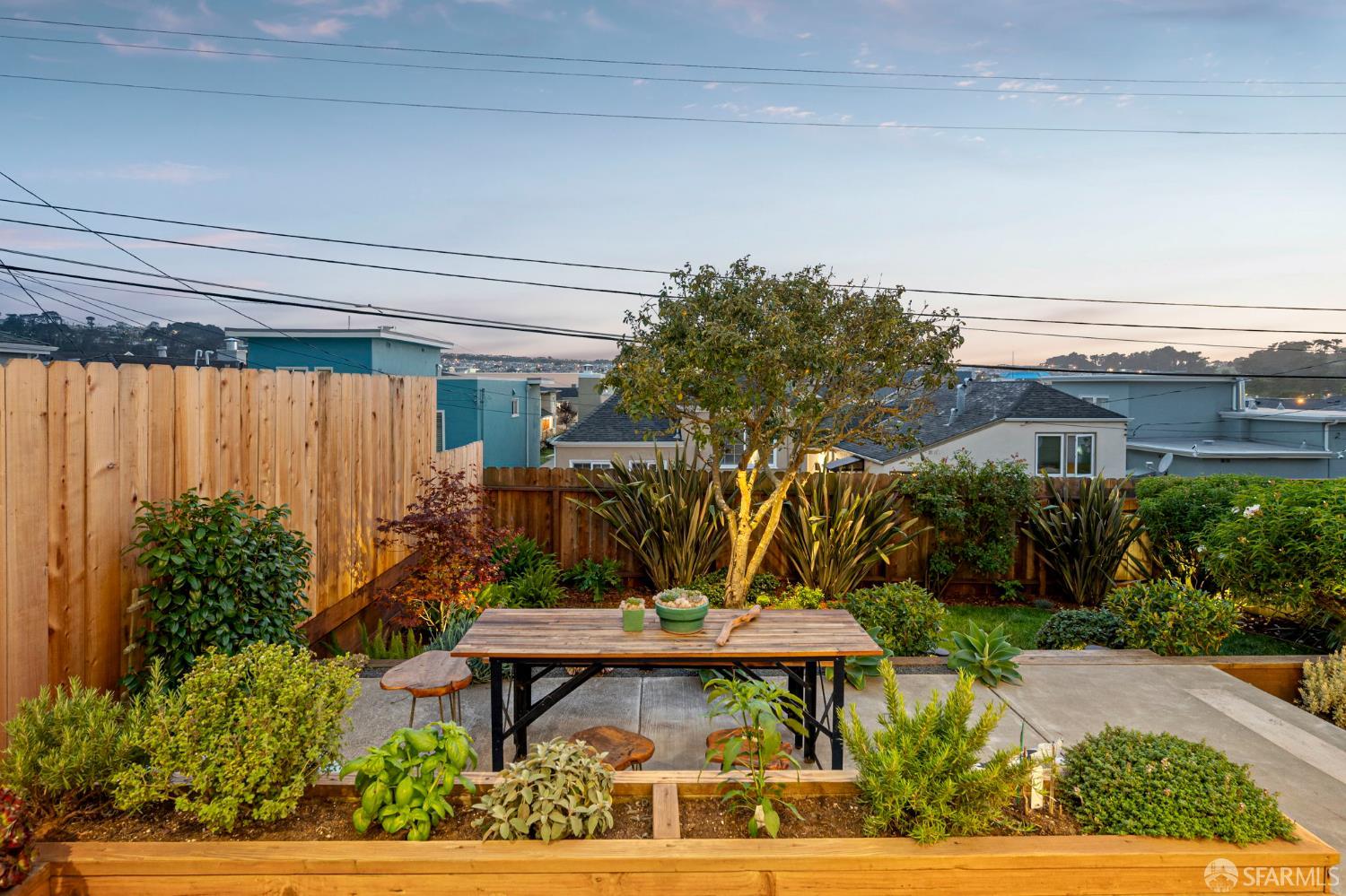 Detail Gallery Image 72 of 83 For 68 Parkwood Dr, Daly City,  CA 94015 - 3 Beds | 3 Baths