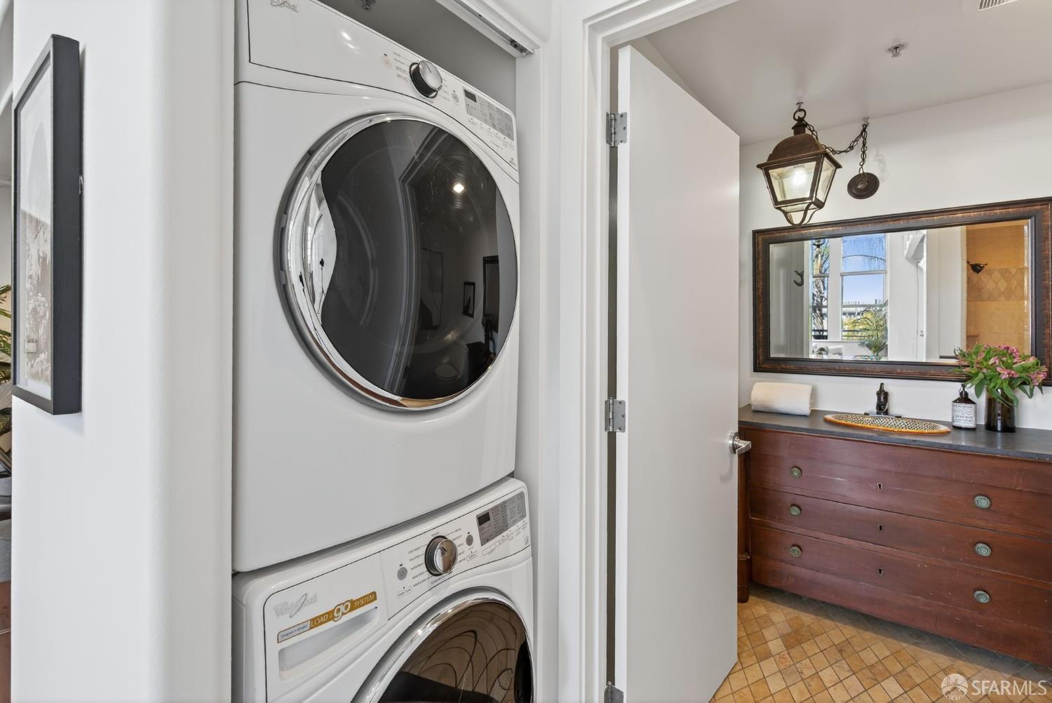 Detail Gallery Image 9 of 33 For 370 De Haro St #B14,  San Francisco,  CA 94103 - 1 Beds | 2 Baths
