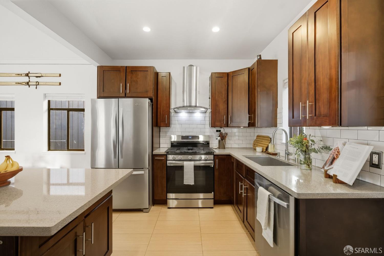 Detail Gallery Image 9 of 55 For 395 Frankfort St, Daly City,  CA 94014 - 2 Beds | 1 Baths