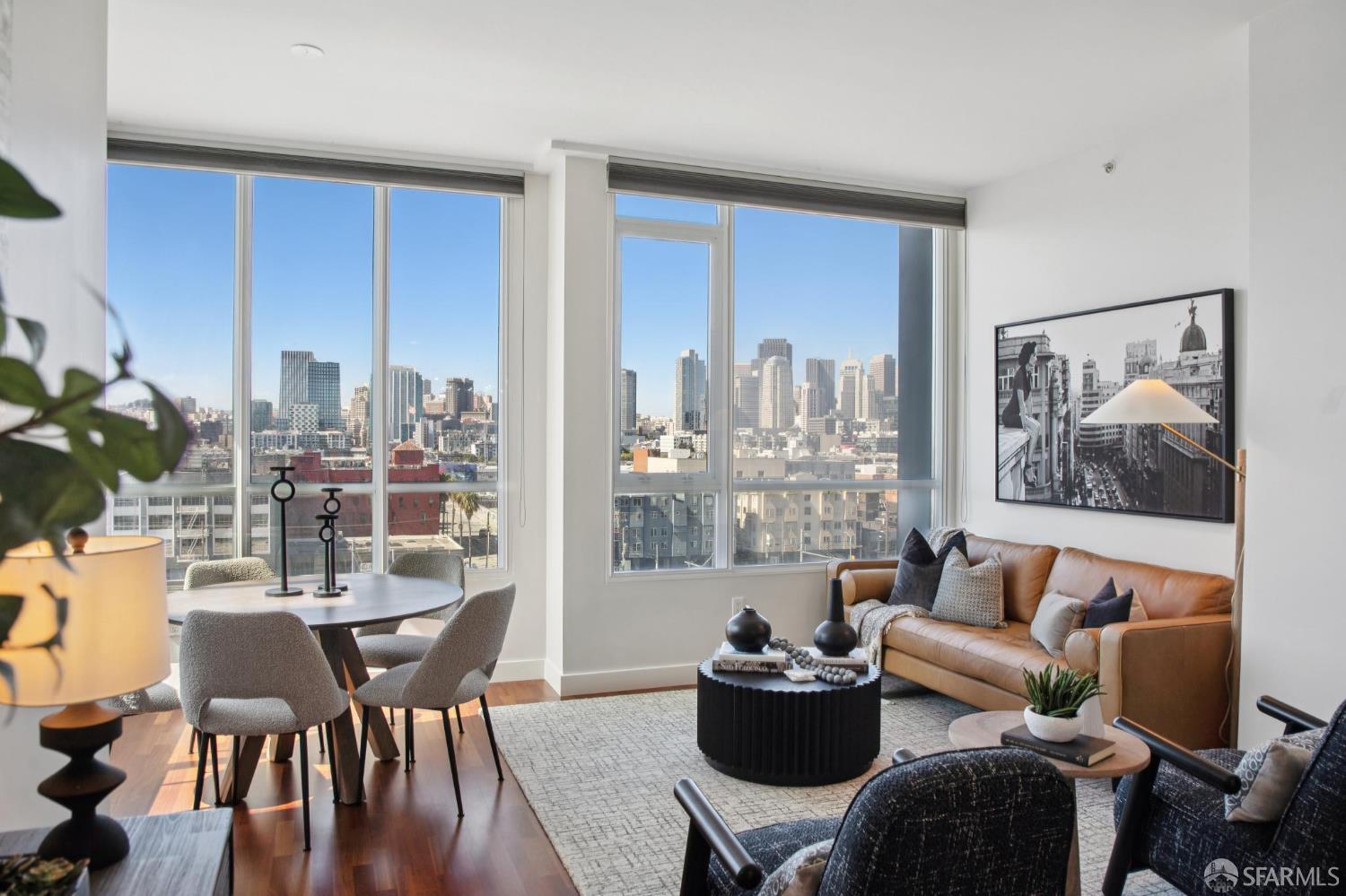 Photo #3: 425074110 Listing 