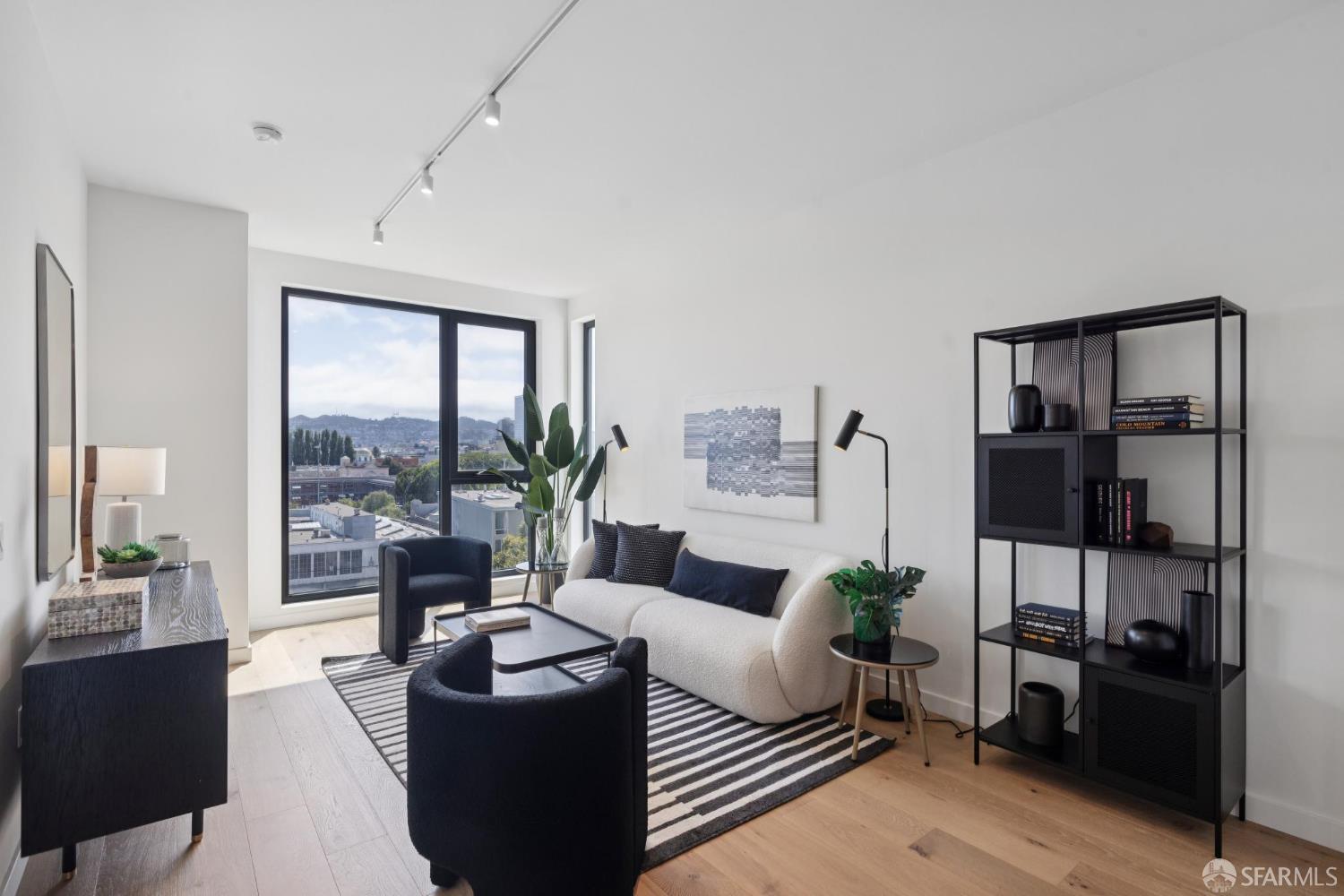 988 Harrison Street Unit: WA8