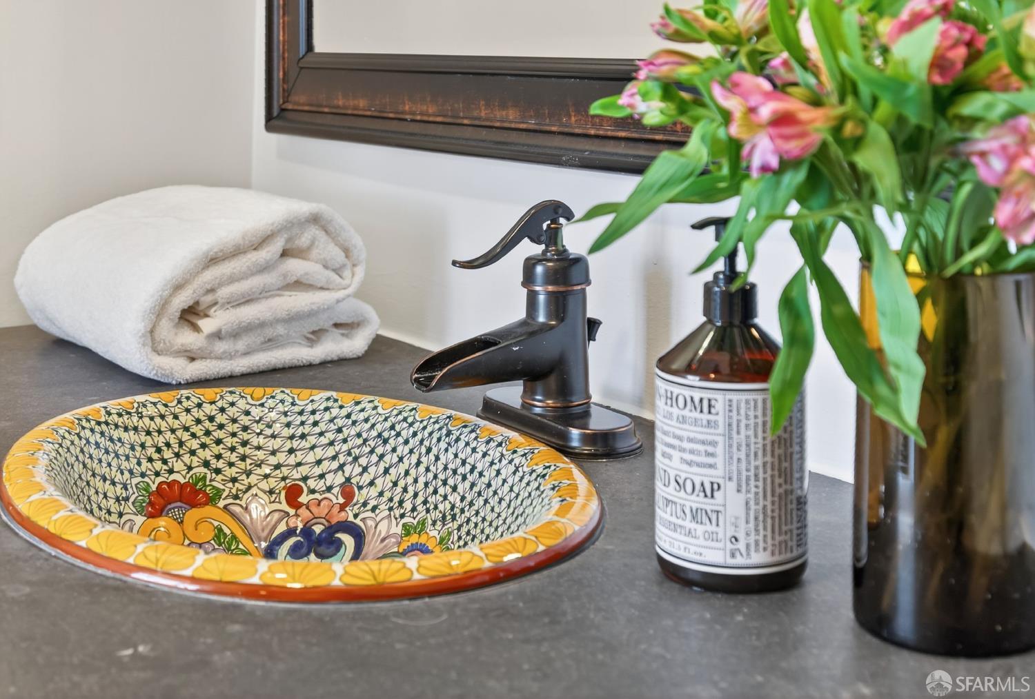Detail Gallery Image 28 of 33 For 370 De Haro St #B14,  San Francisco,  CA 94103 - 1 Beds | 2 Baths