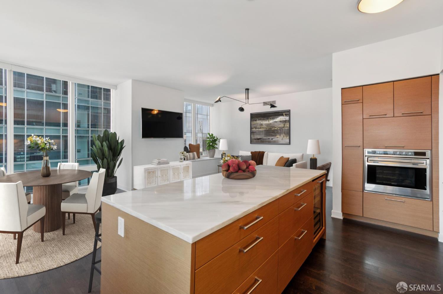 Detail Gallery Image 3 of 33 For 301 Mission St 30a,  San Francisco,  CA 94105 - 2 Beds | 2 Baths