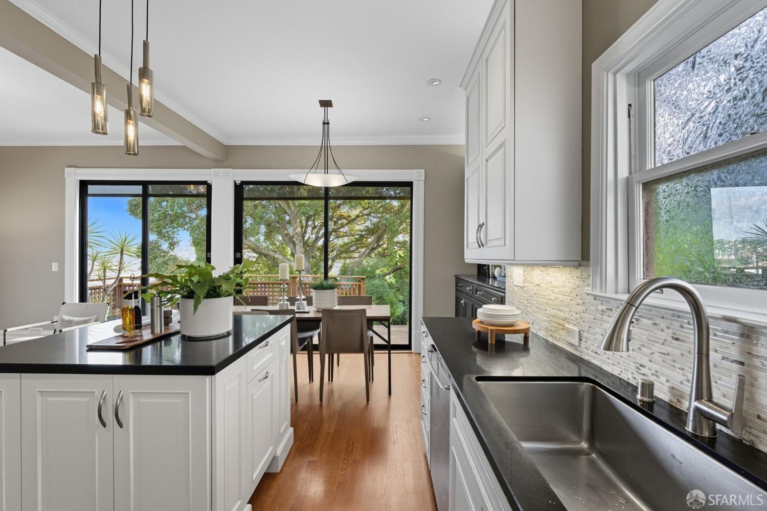 Detail Gallery Image 37 of 85 For 3571 21st St, San Francisco,  CA 94114 - 3 Beds | 2/1 Baths