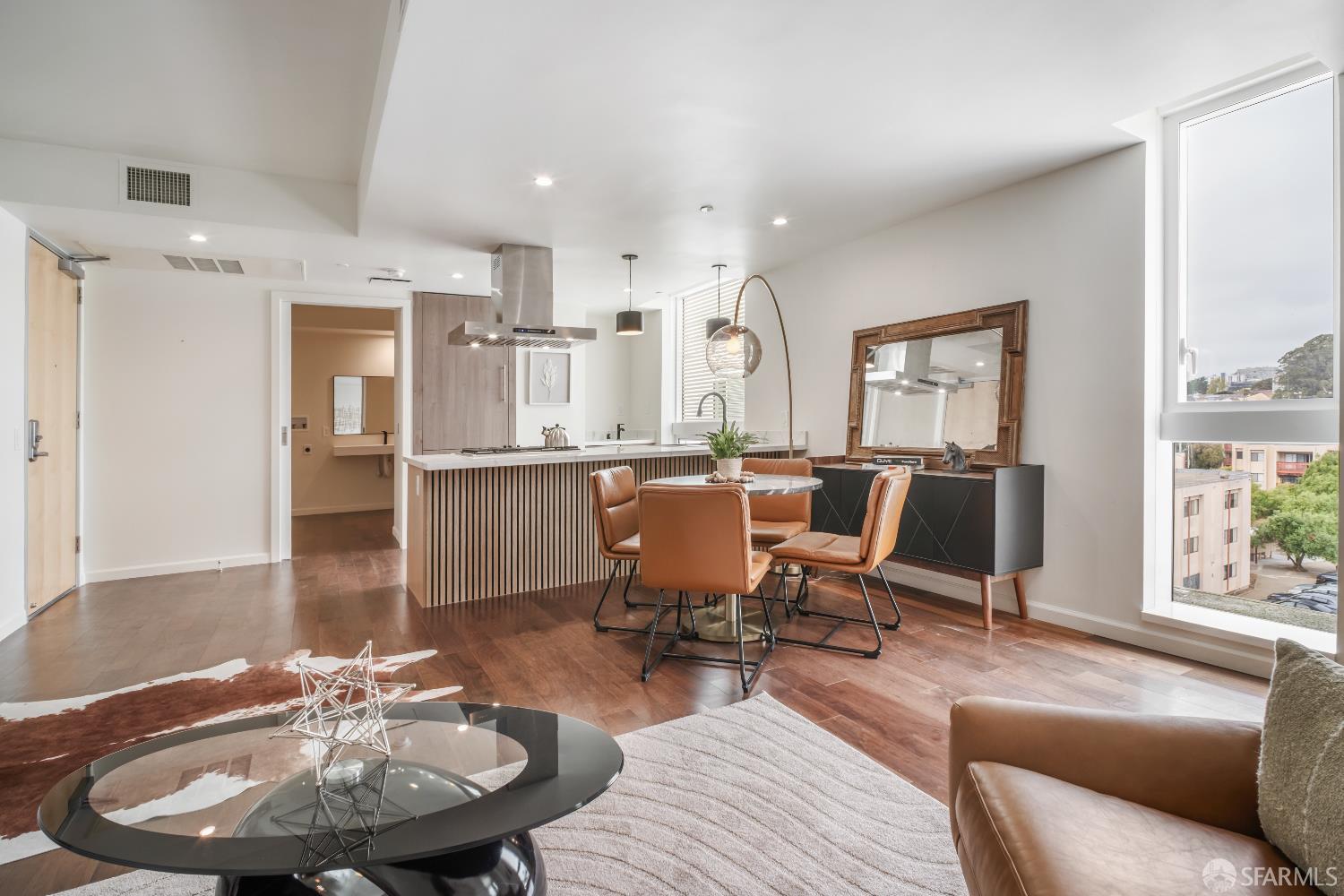 Photo #5: 425074209 Listing 