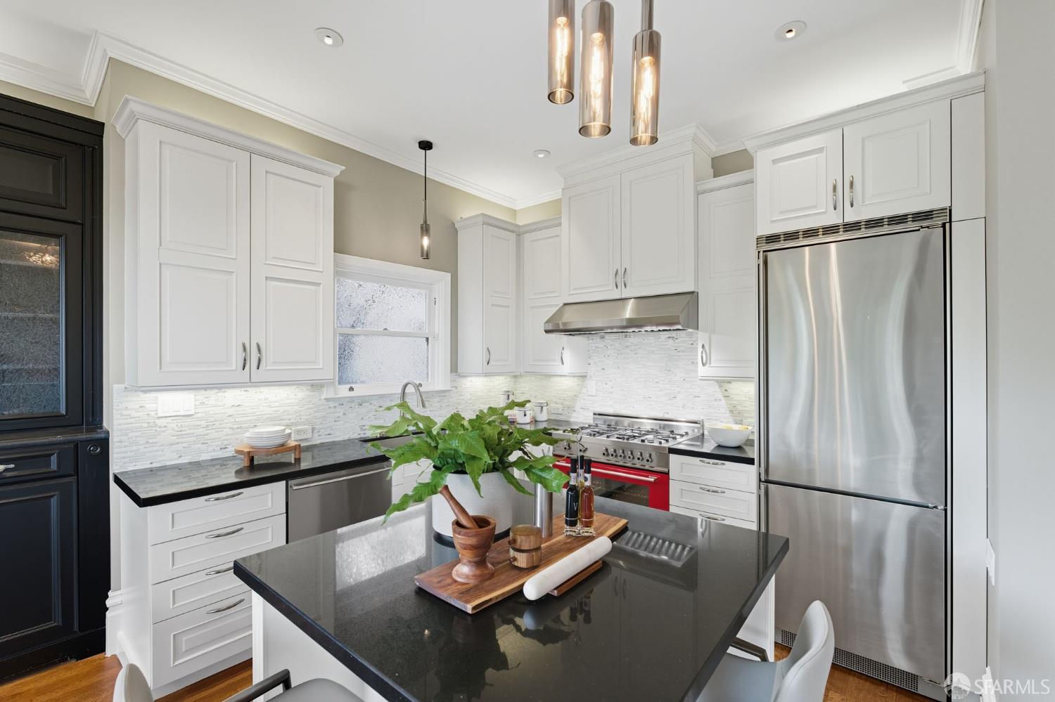 Detail Gallery Image 35 of 85 For 3571 21st St, San Francisco,  CA 94114 - 3 Beds | 2/1 Baths