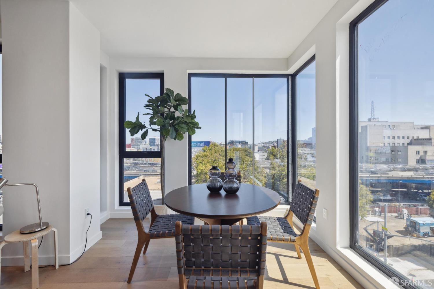 Photo #10: 425070794 Listing: Photo #10