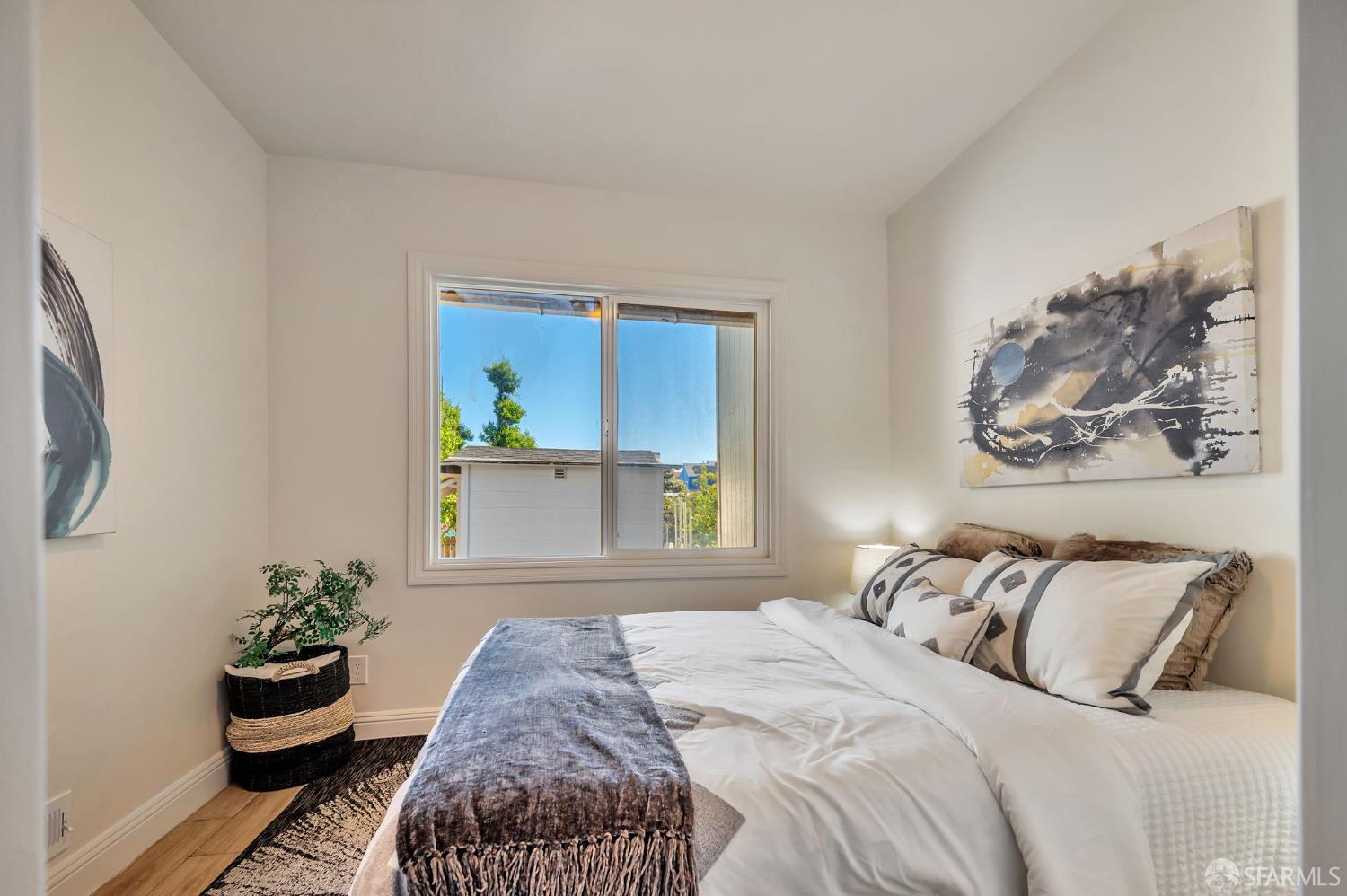 Detail Gallery Image 17 of 33 For 139 Evergreen Ave, Daly City,  CA 94014 - 3 Beds | 2 Baths