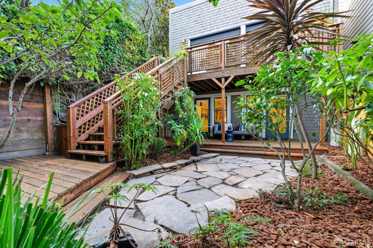 Detail Gallery Image 63 of 85 For 3571 21st St, San Francisco,  CA 94114 - 3 Beds | 2/1 Baths