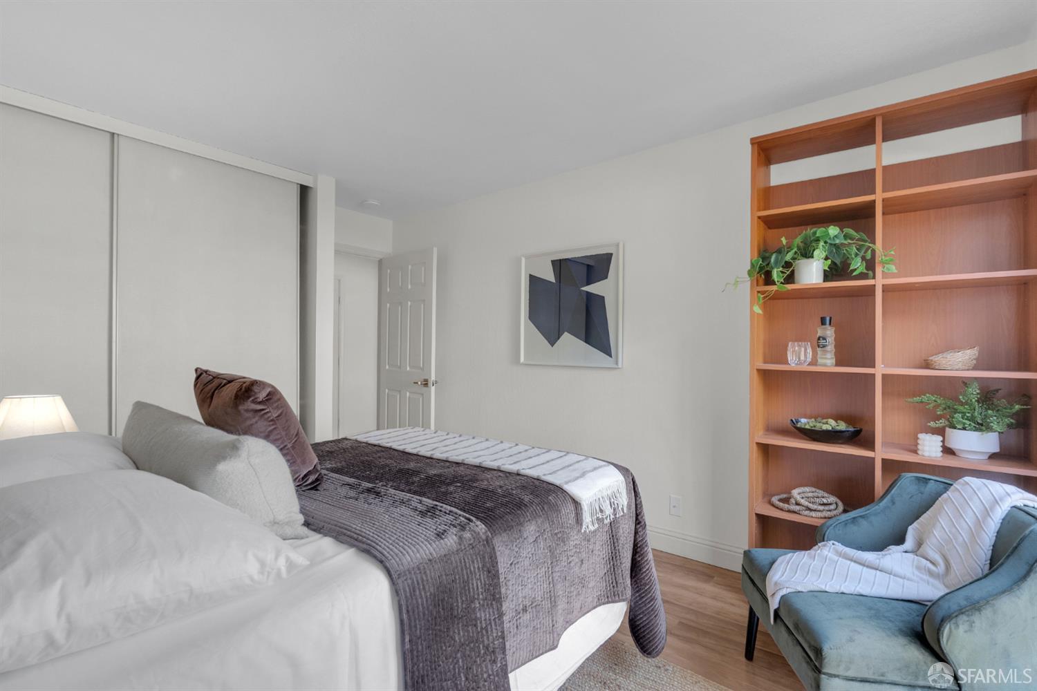 Detail Gallery Image 11 of 33 For 6 Commodore Dr #C235,  Emeryville,  CA 94608 - 2 Beds | 1/1 Baths