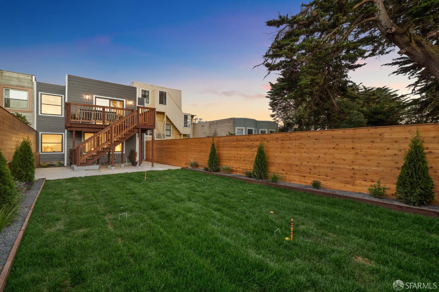 Detail Gallery Image 16 of 93 For 567 45th Ave, San Francisco,  CA 94121 - 4 Beds | 4/1 Baths