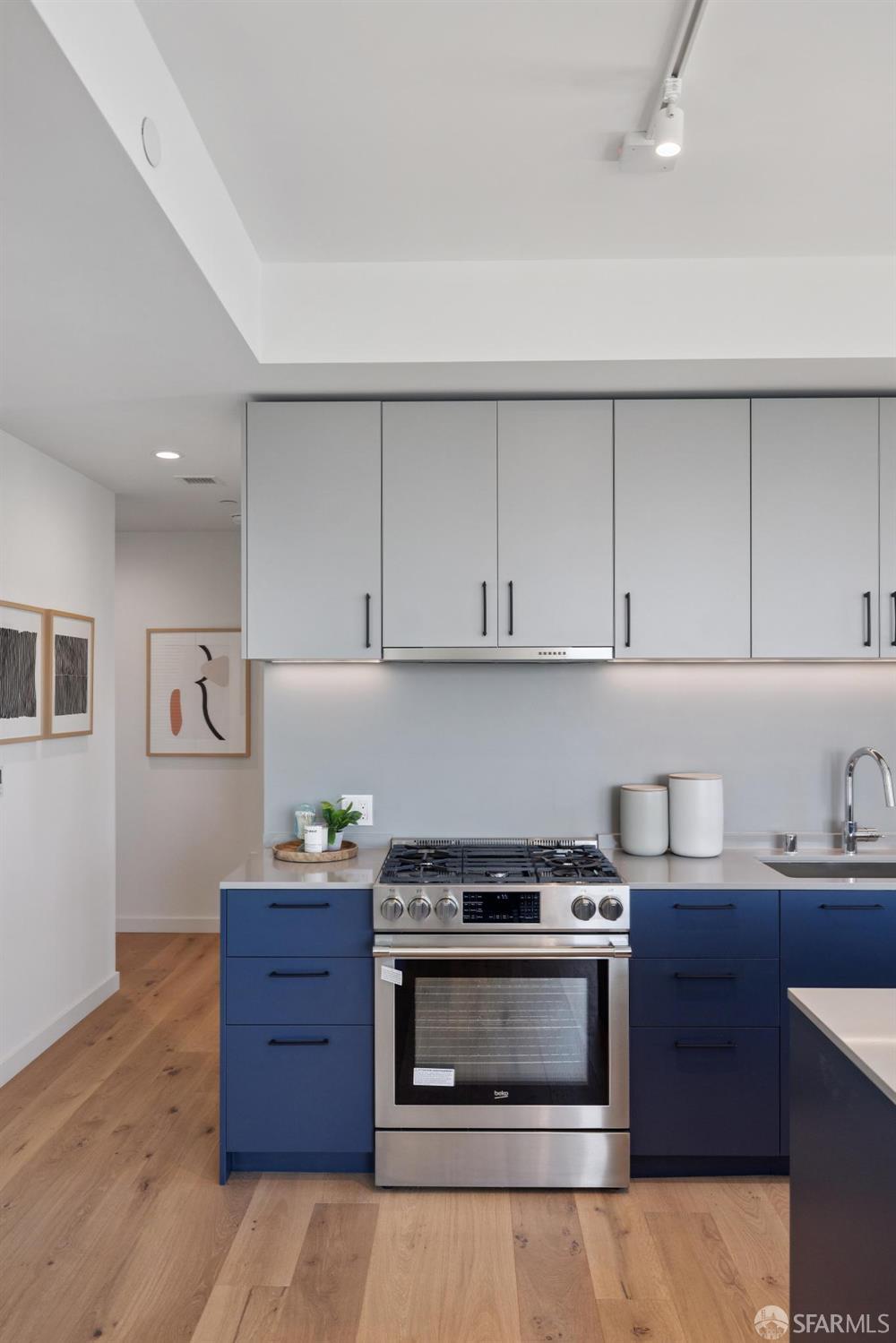 Photo #13: 425070794 Listing: Photo #13