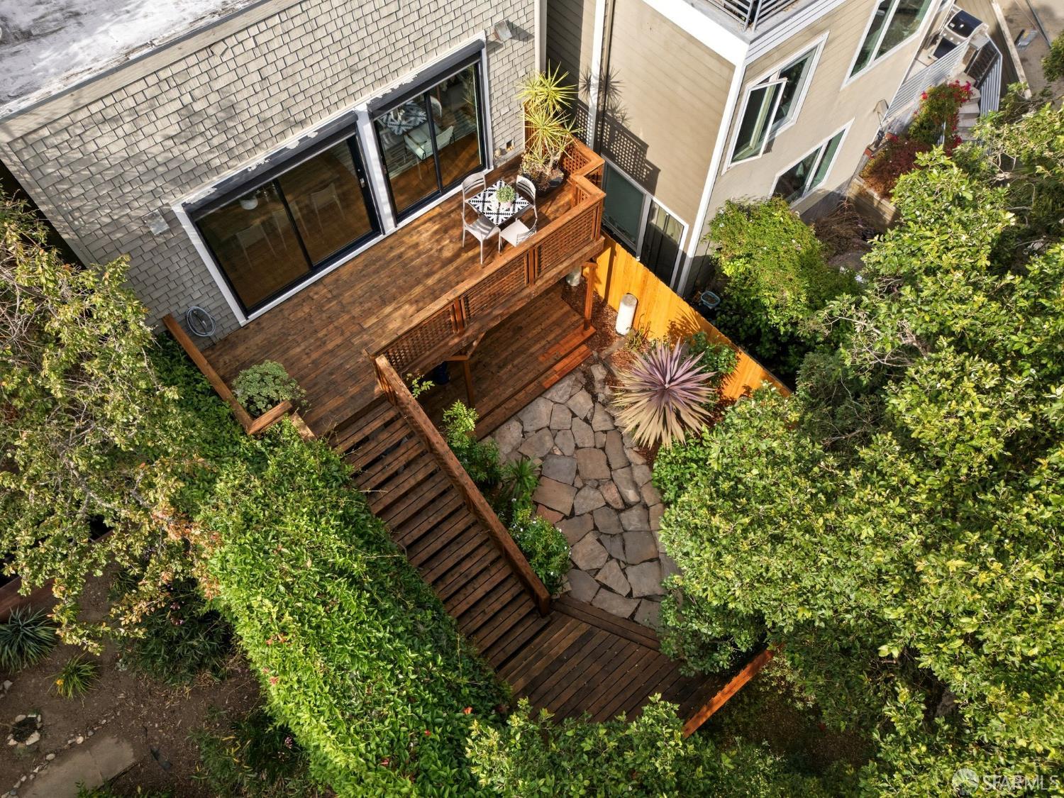 Detail Gallery Image 79 of 85 For 3571 21st St, San Francisco,  CA 94114 - 3 Beds | 2/1 Baths
