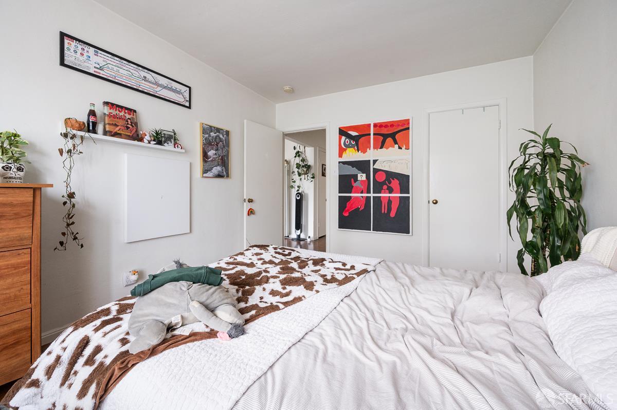 Detail Gallery Image 6 of 16 For 1 Clipper St, San Francisco,  CA 94114 - – Beds | – Baths