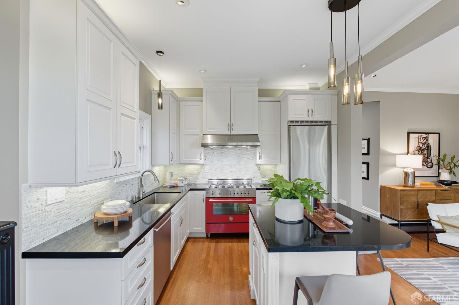 Detail Gallery Image 36 of 85 For 3571 21st St, San Francisco,  CA 94114 - 3 Beds | 2/1 Baths