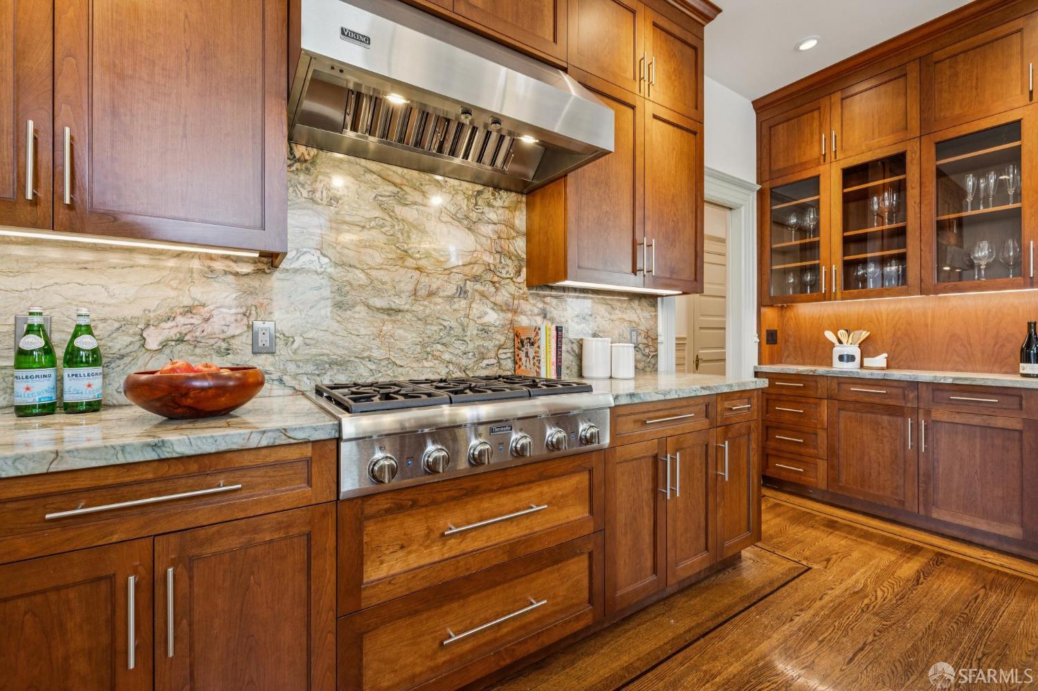 Photo #13: 425056200 Listing: Photo #13