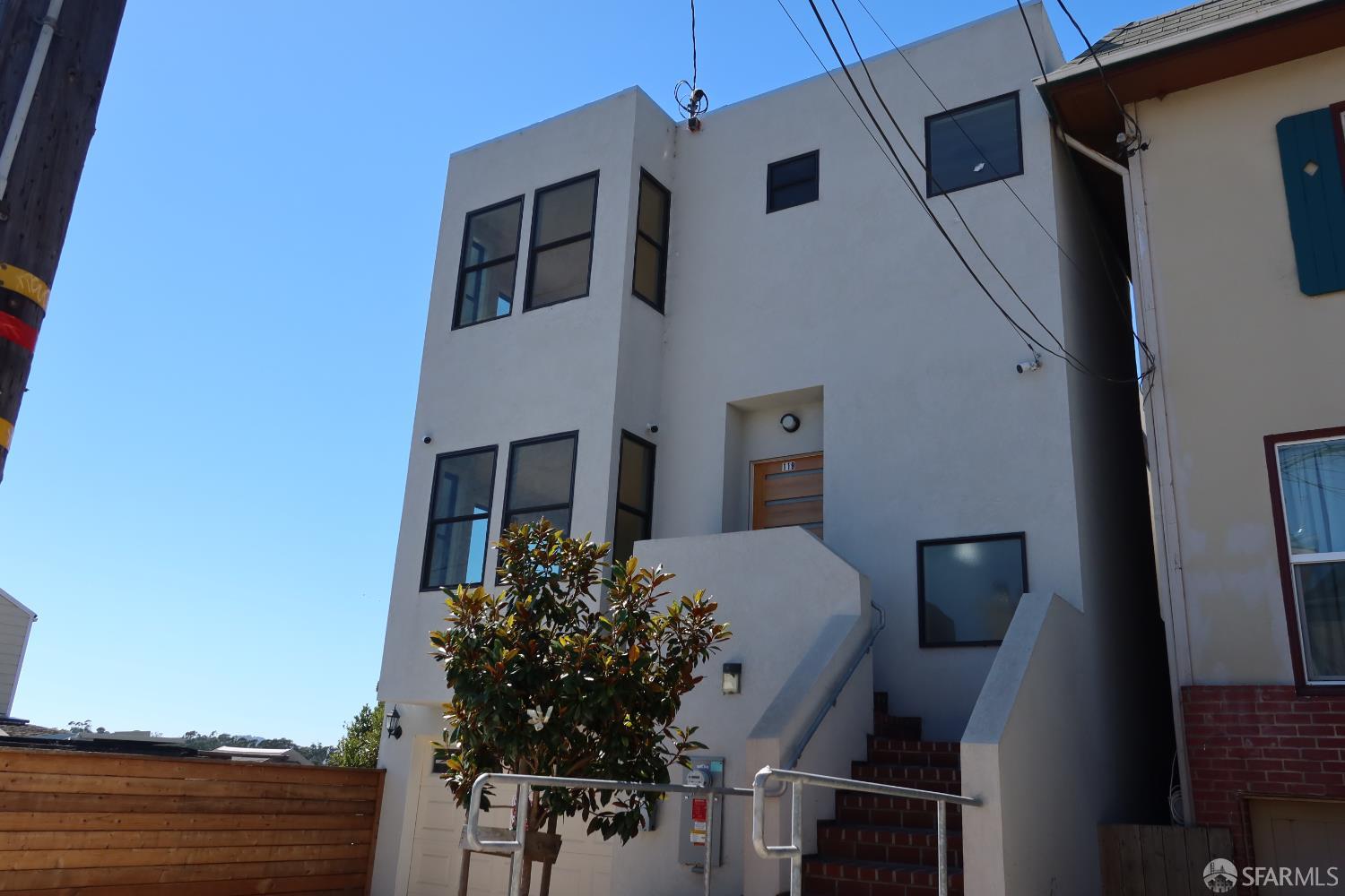 Detail Gallery Image 2 of 25 For 119 Vernon St, San Francisco,  CA 94132 - 4 Beds | 3/5 Baths
