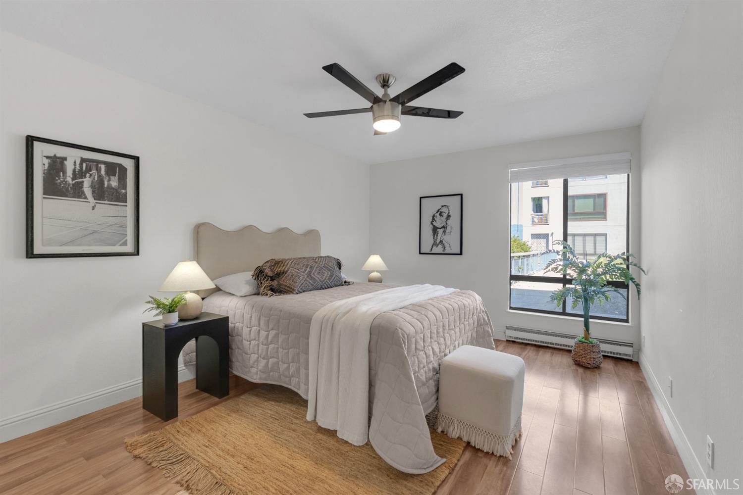 Detail Gallery Image 12 of 33 For 6 Commodore Dr #C235,  Emeryville,  CA 94608 - 2 Beds | 1/1 Baths