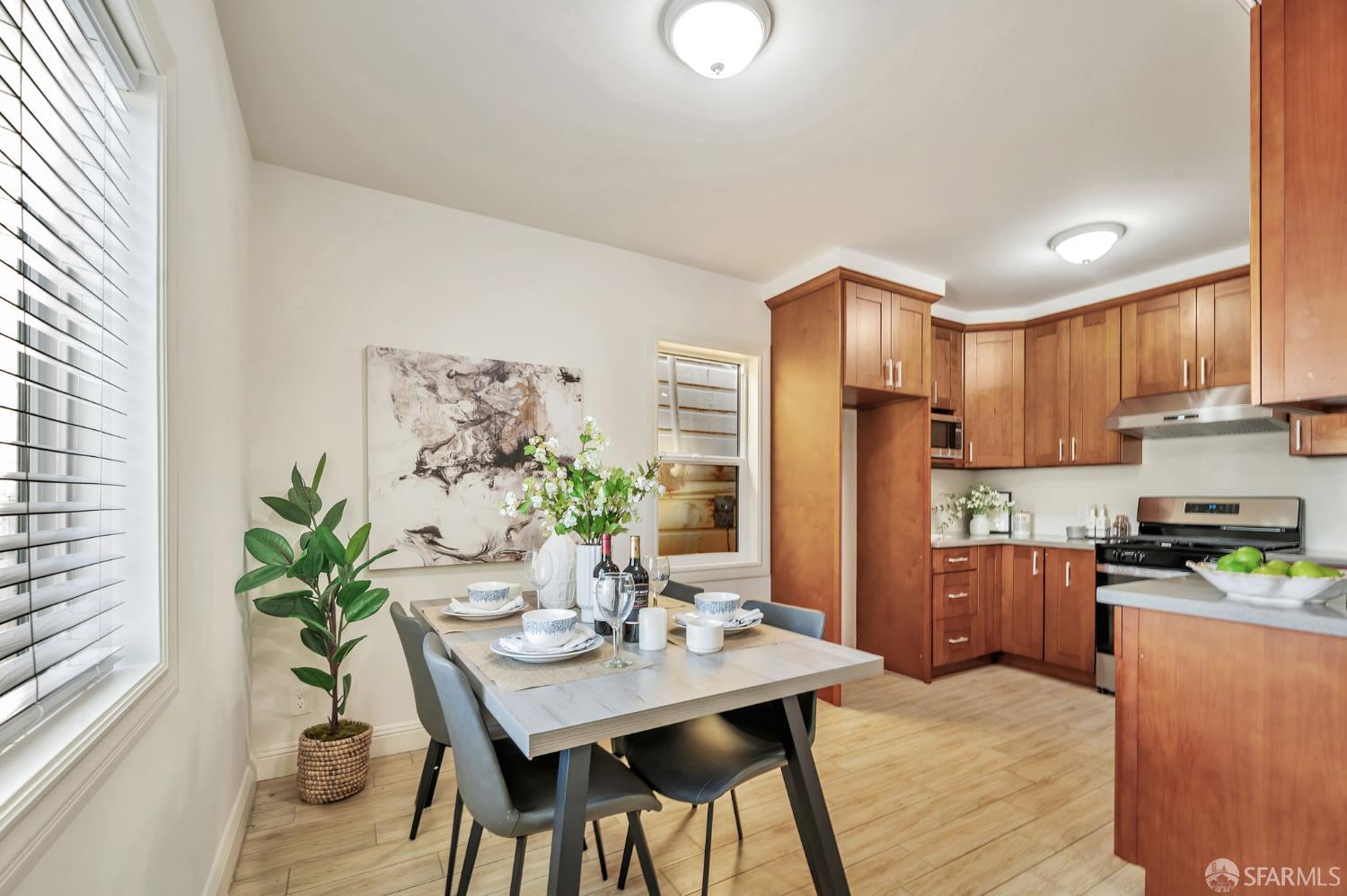 Detail Gallery Image 8 of 33 For 139 Evergreen Ave, Daly City,  CA 94014 - 3 Beds | 2 Baths