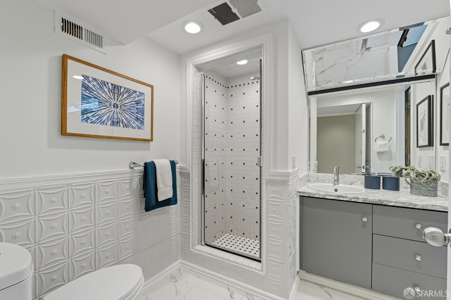 Detail Gallery Image 69 of 85 For 3571 21st St, San Francisco,  CA 94114 - 3 Beds | 2/1 Baths