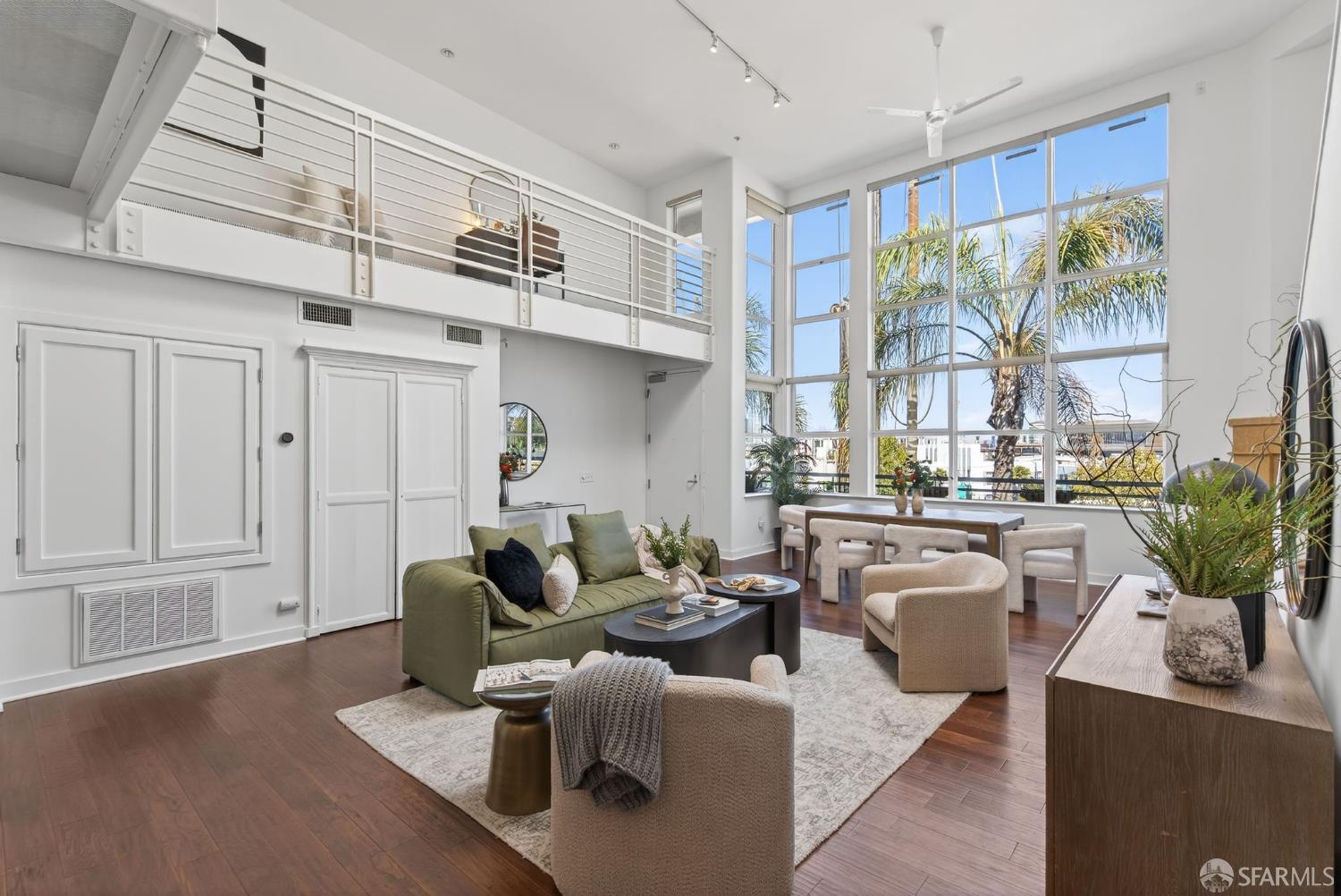Detail Gallery Image 2 of 33 For 370 De Haro St #B14,  San Francisco,  CA 94103 - 1 Beds | 2 Baths