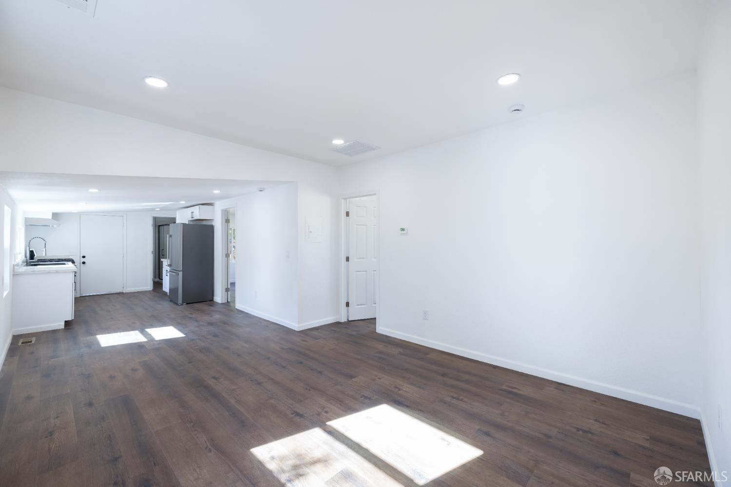Detail Gallery Image 9 of 29 For 1780 Road 20, San Pablo,  CA 94806 - 3 Beds | 2 Baths