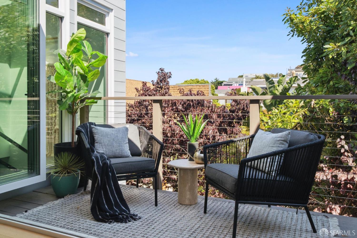 Detail Gallery Image 8 of 33 For 308 Virginia Ave, San Francisco,  CA 94110 - 3 Beds | 3 Baths
