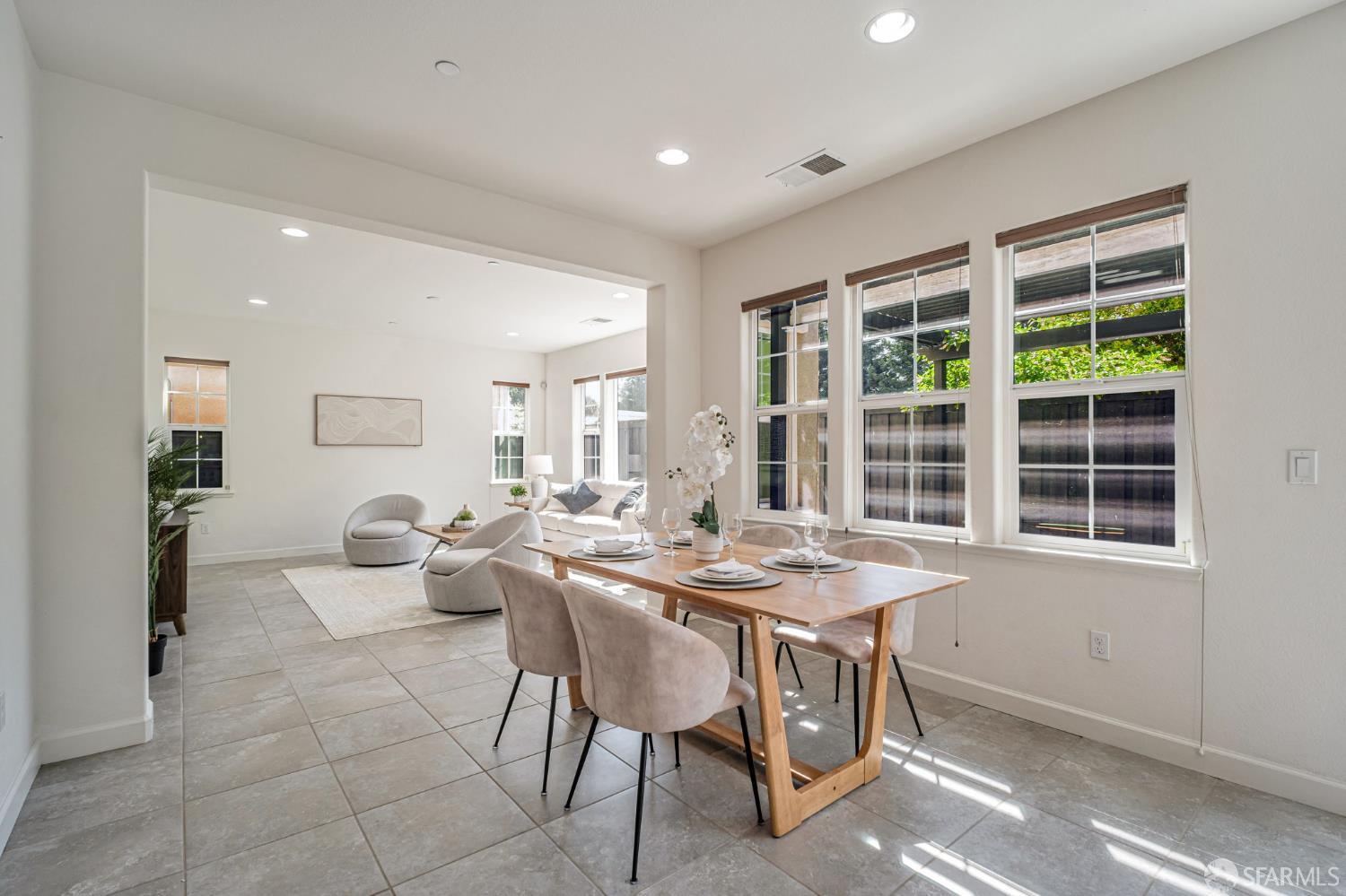 Detail Gallery Image 13 of 34 For 1512 Hayden St, Hayward,  CA 94545 - 4 Beds | 3 Baths