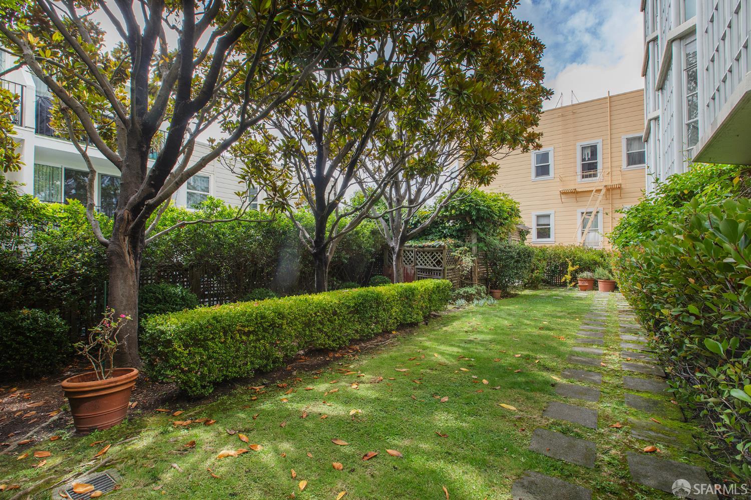 Detail Gallery Image 9 of 34 For 1255 California St #302,  San Francisco,  CA 94109 - 0 Beds | 1 Baths