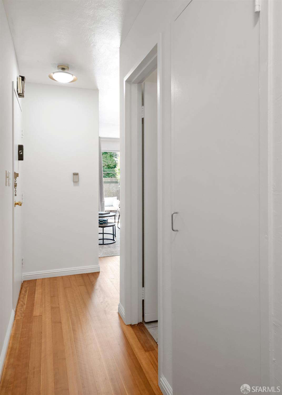 Photo #15: 425074672 Listing: Photo #15