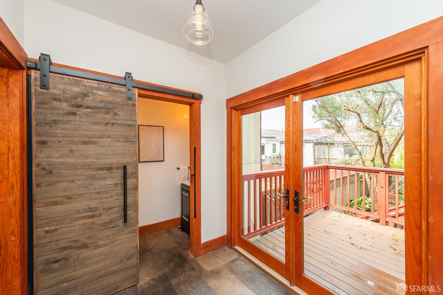 Detail Gallery Image 25 of 69 For 2728 Irving St, San Francisco,  CA 94122 - 3 Beds | 2/1 Baths