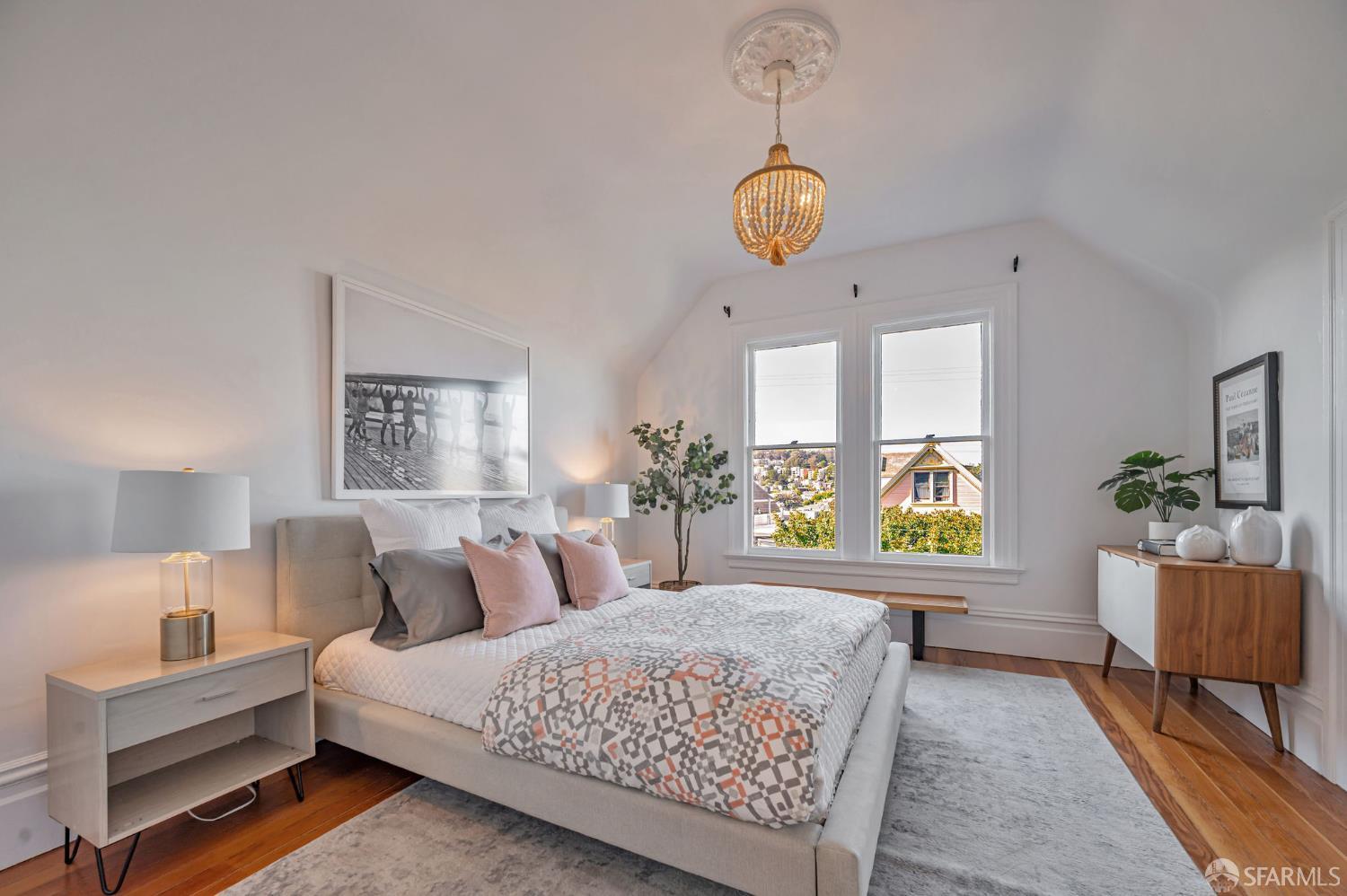 Detail Gallery Image 18 of 39 For 4425 20th St, San Francisco,  CA 94114 - 3 Beds | 2 Baths