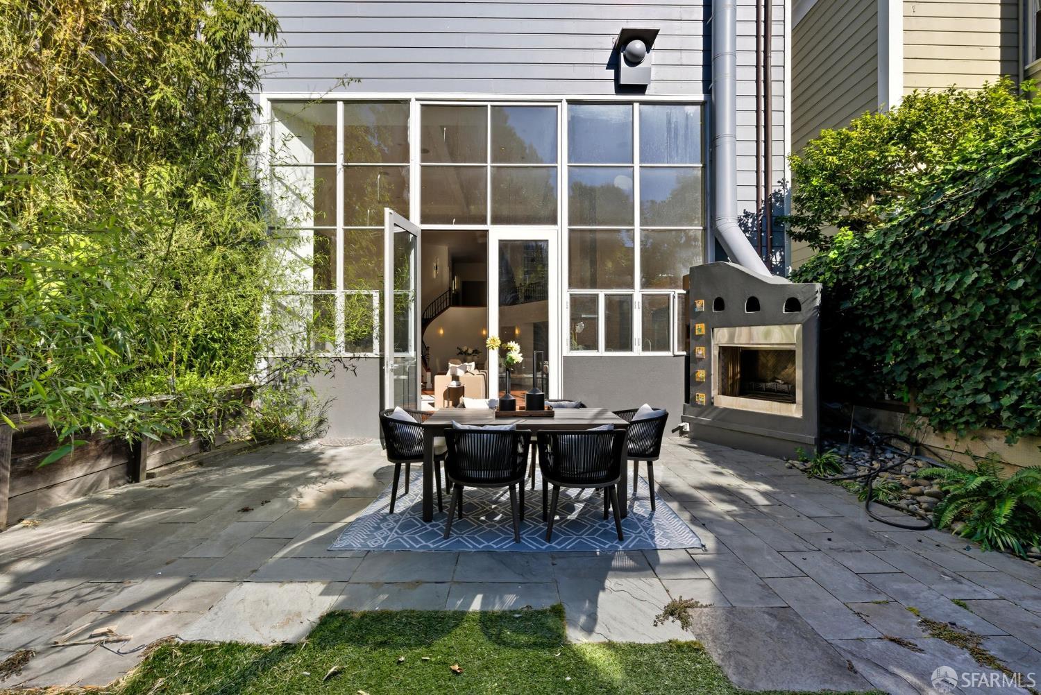 Detail Gallery Image 72 of 99 For 2121 Divisadero St, San Francisco,  CA 94115 - 4 Beds | 3/1 Baths