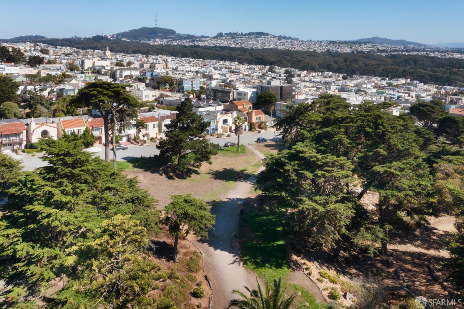 Detail Gallery Image 8 of 62 For 594 48th Ave, San Francisco,  CA 94121 - 3 Beds | 3 Baths