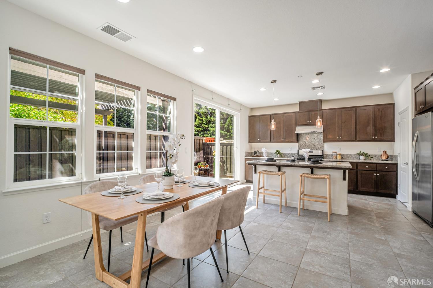 Detail Gallery Image 12 of 34 For 1512 Hayden St, Hayward,  CA 94545 - 4 Beds | 3 Baths