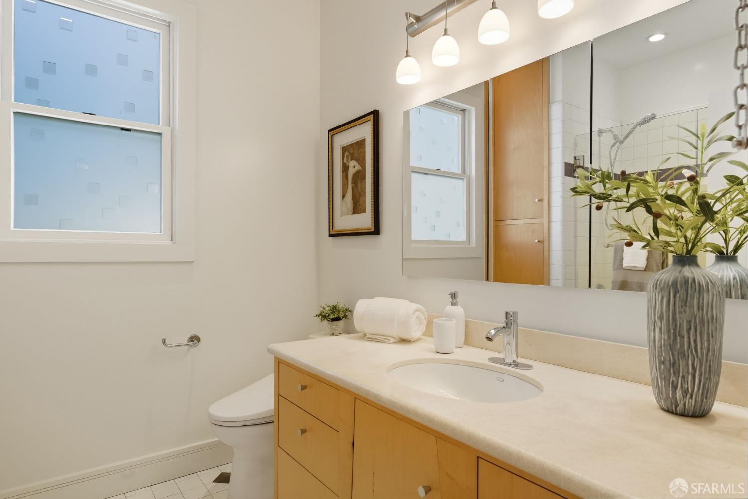 Detail Gallery Image 58 of 99 For 2121 Divisadero St, San Francisco,  CA 94115 - 4 Beds | 3/1 Baths