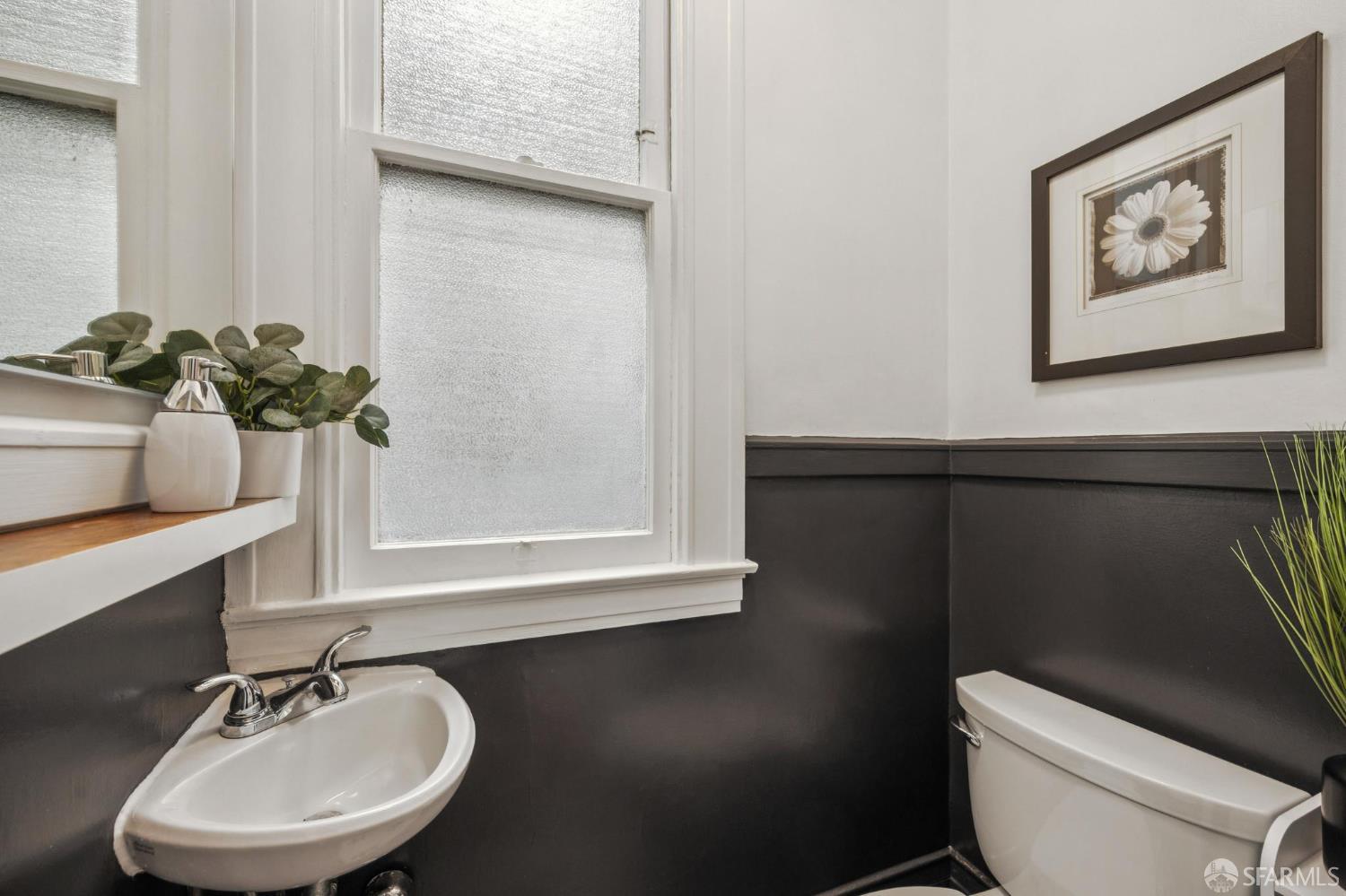 Detail Gallery Image 22 of 46 For 738 Masonic Ave, San Francisco,  CA 94117 - 2 Beds | 1 Baths